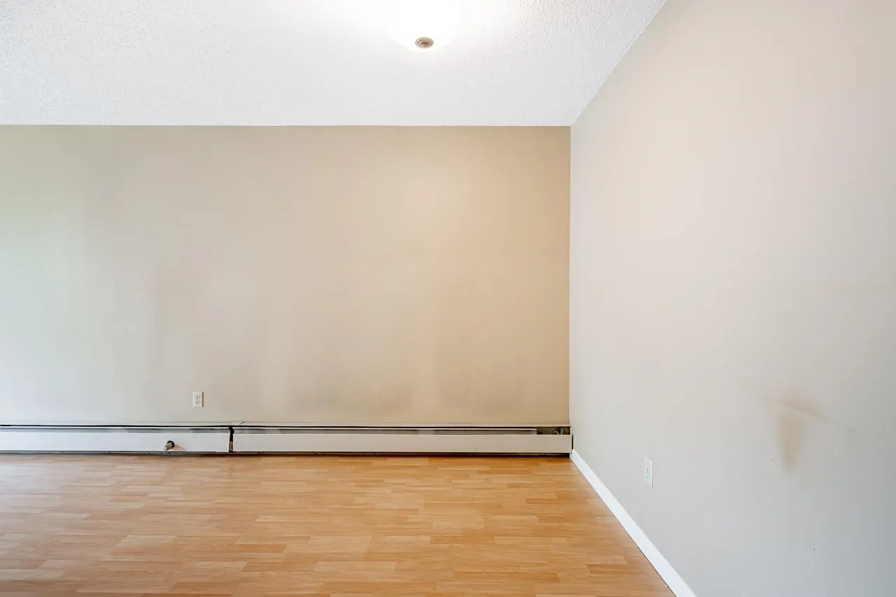 207 7426 138 Street