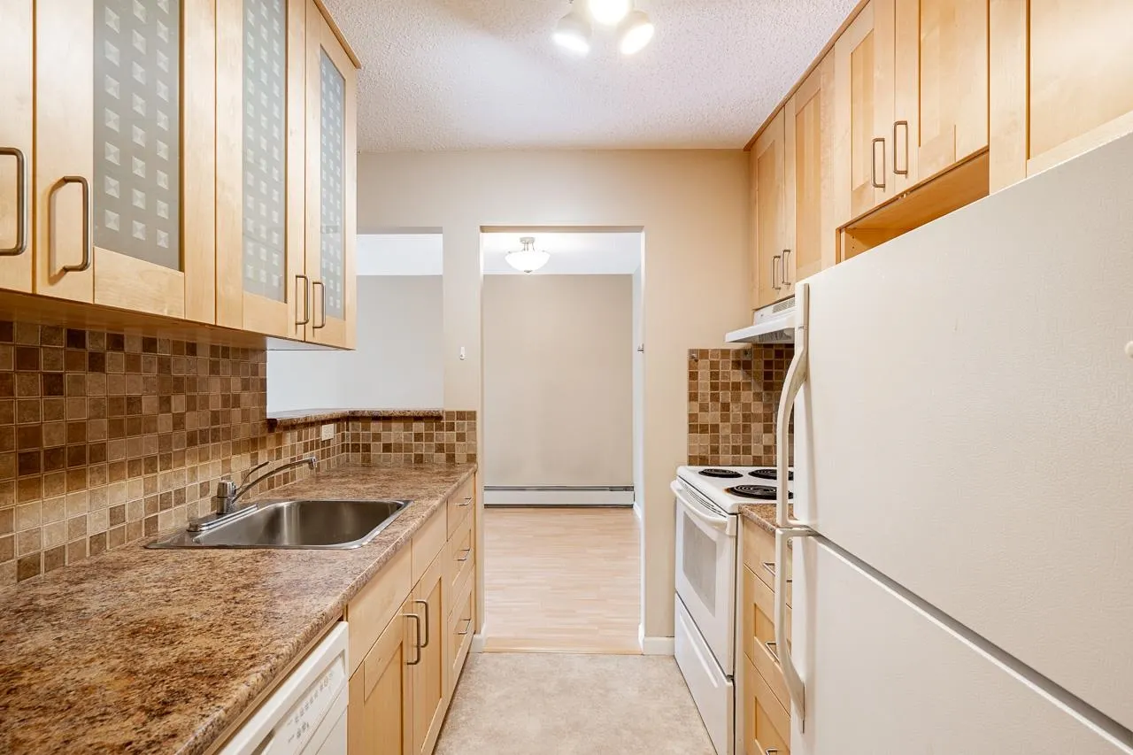 207 7426 138 Street