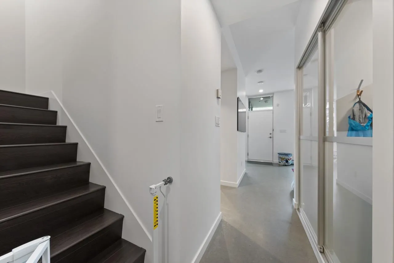 128 W 1st Avenue