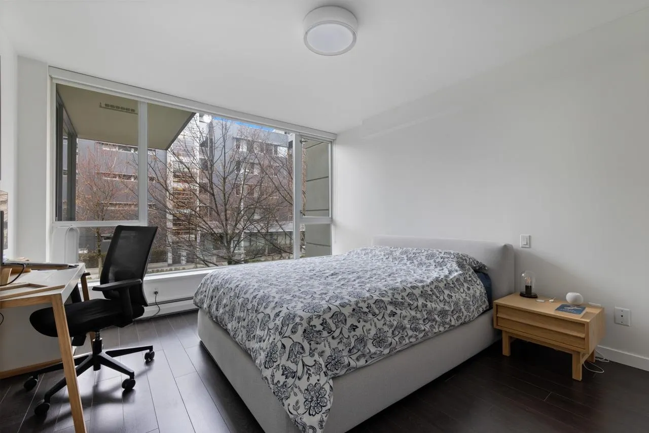 128 W 1st Avenue