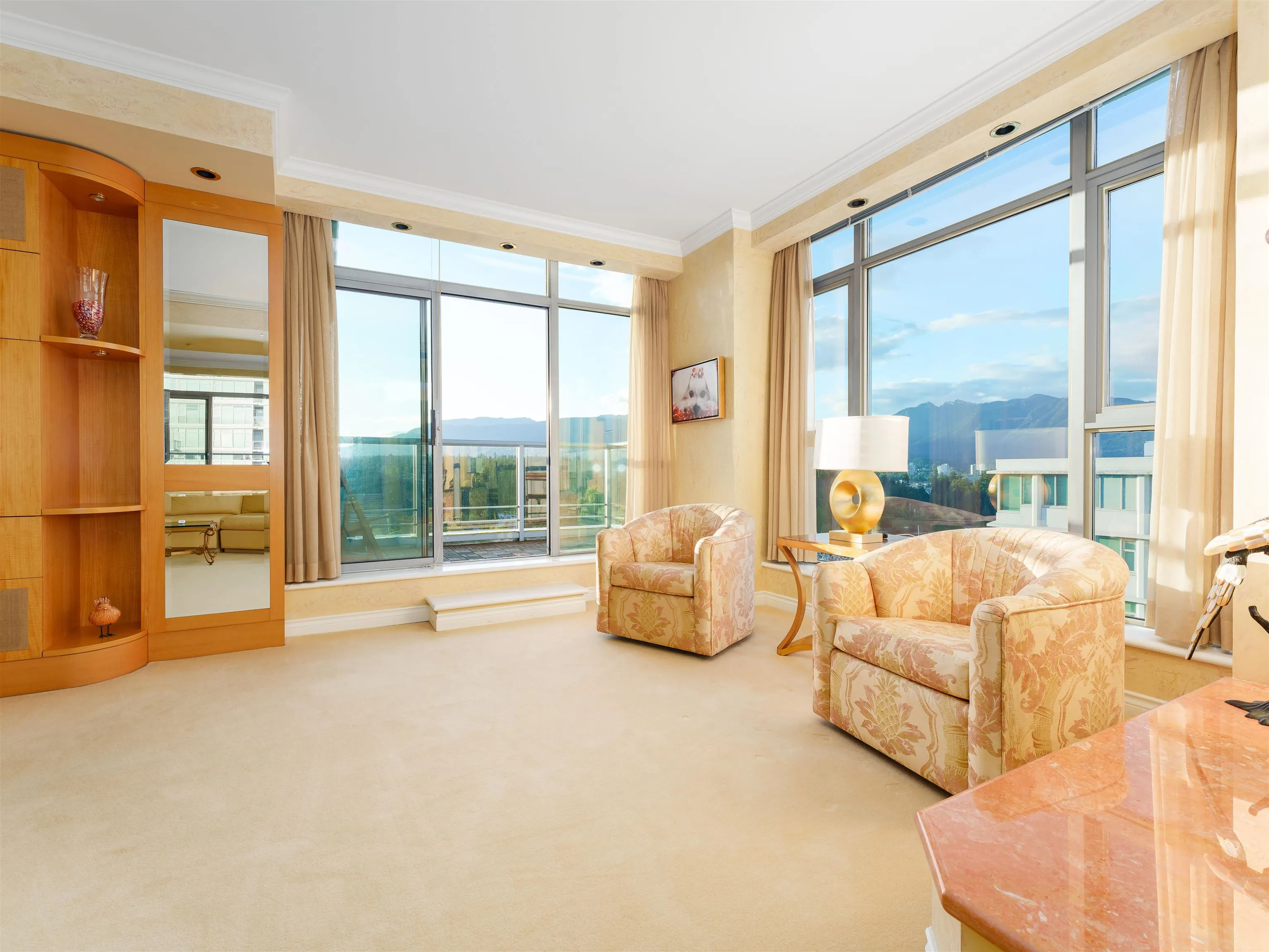 PH3 1790 Bayshore Drive