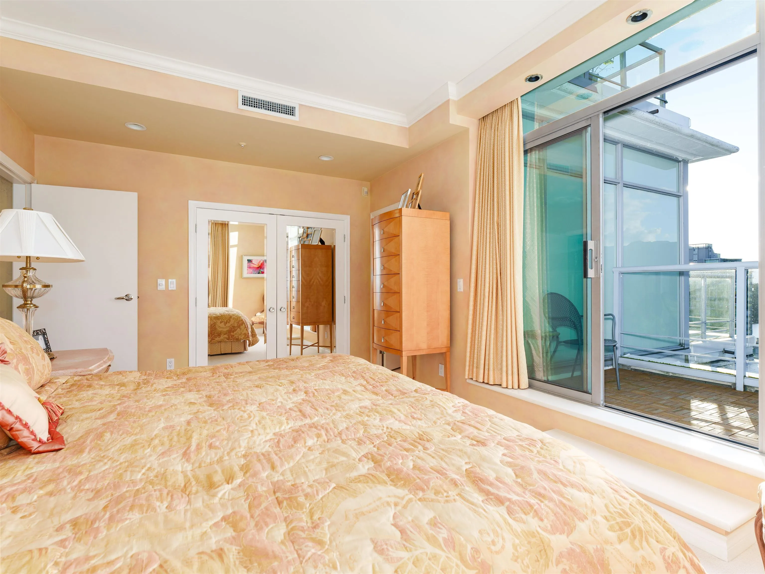 PH3 1790 Bayshore Drive