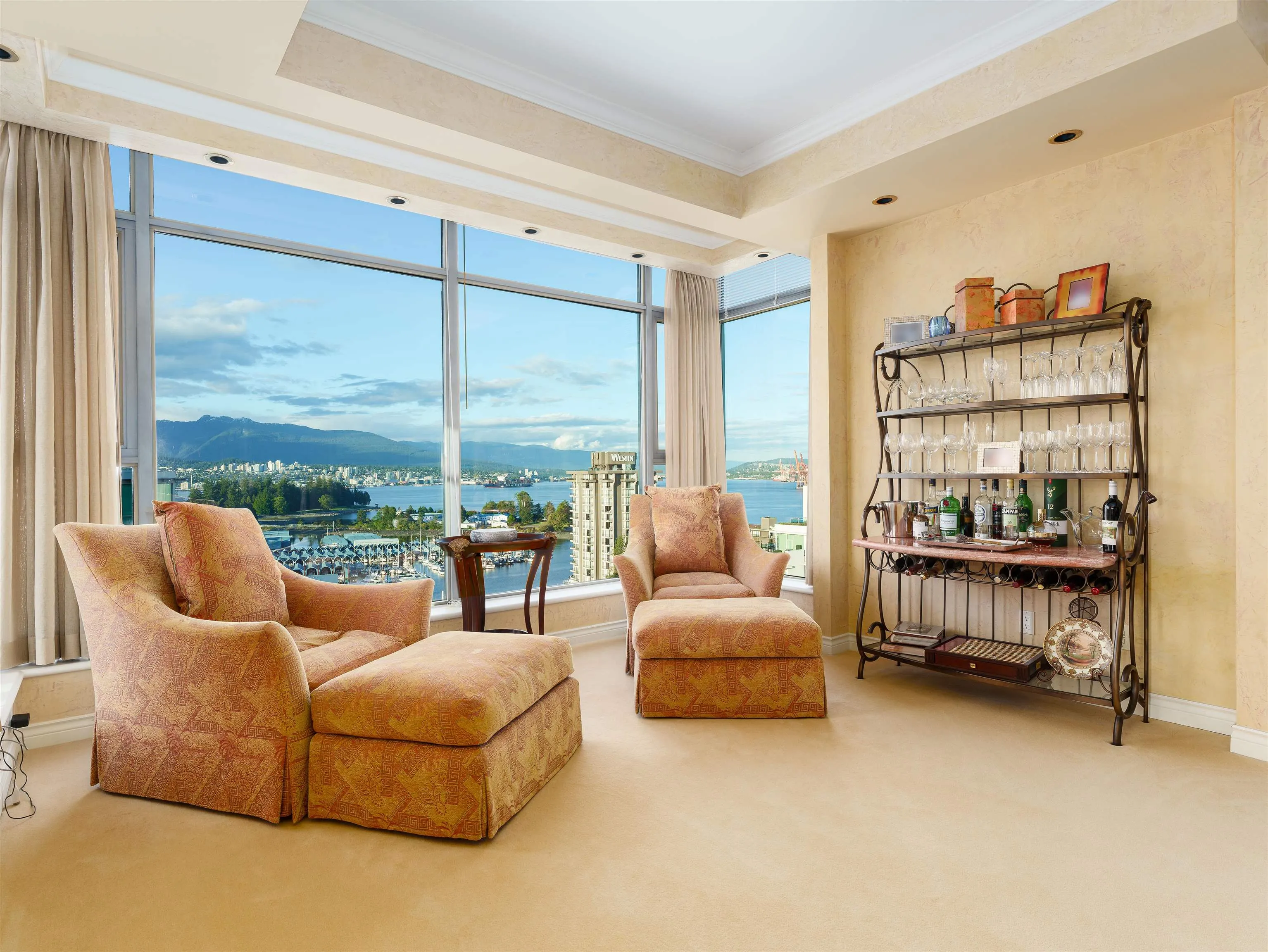 PH3 1790 Bayshore Drive