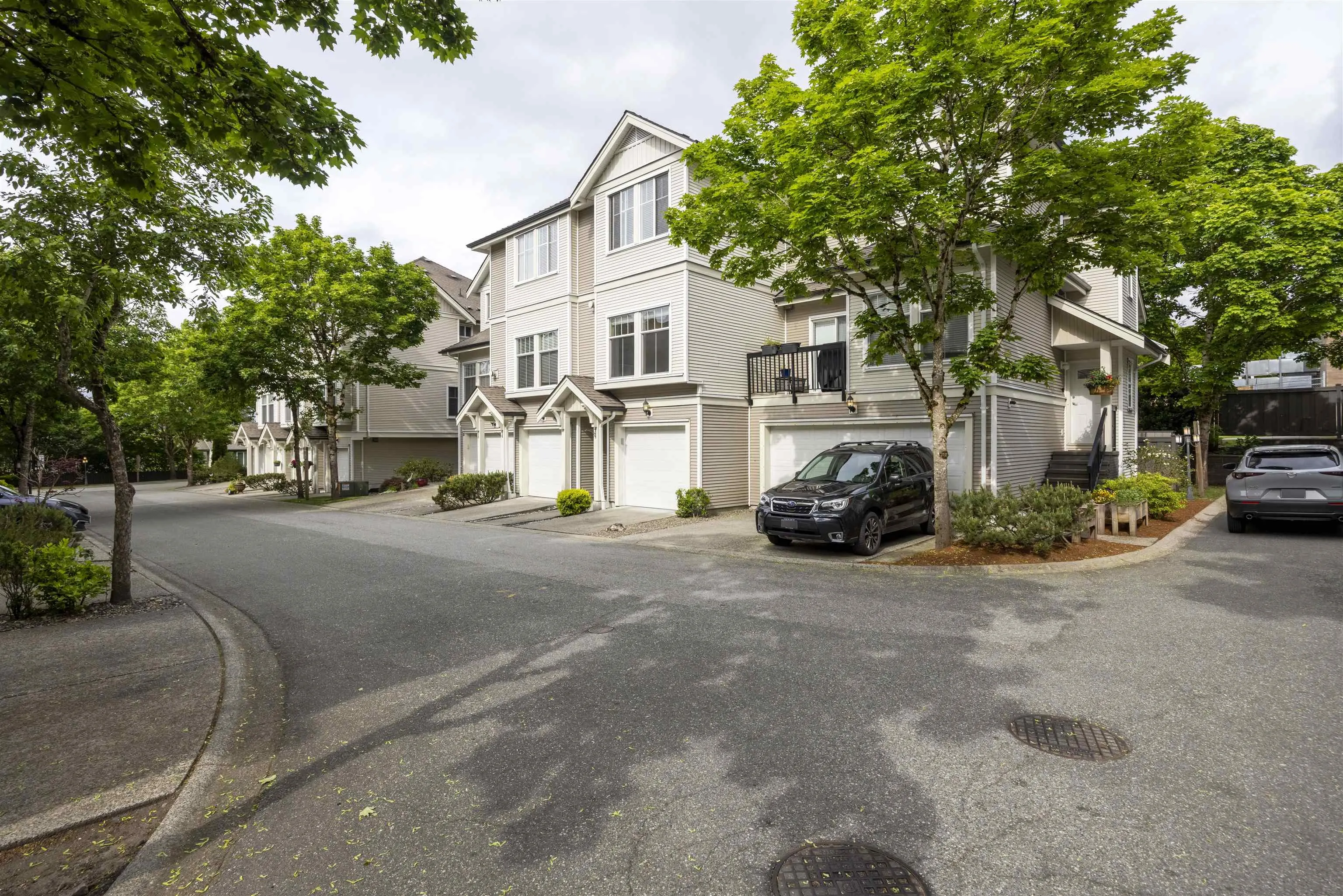 12 21535 88 Avenue