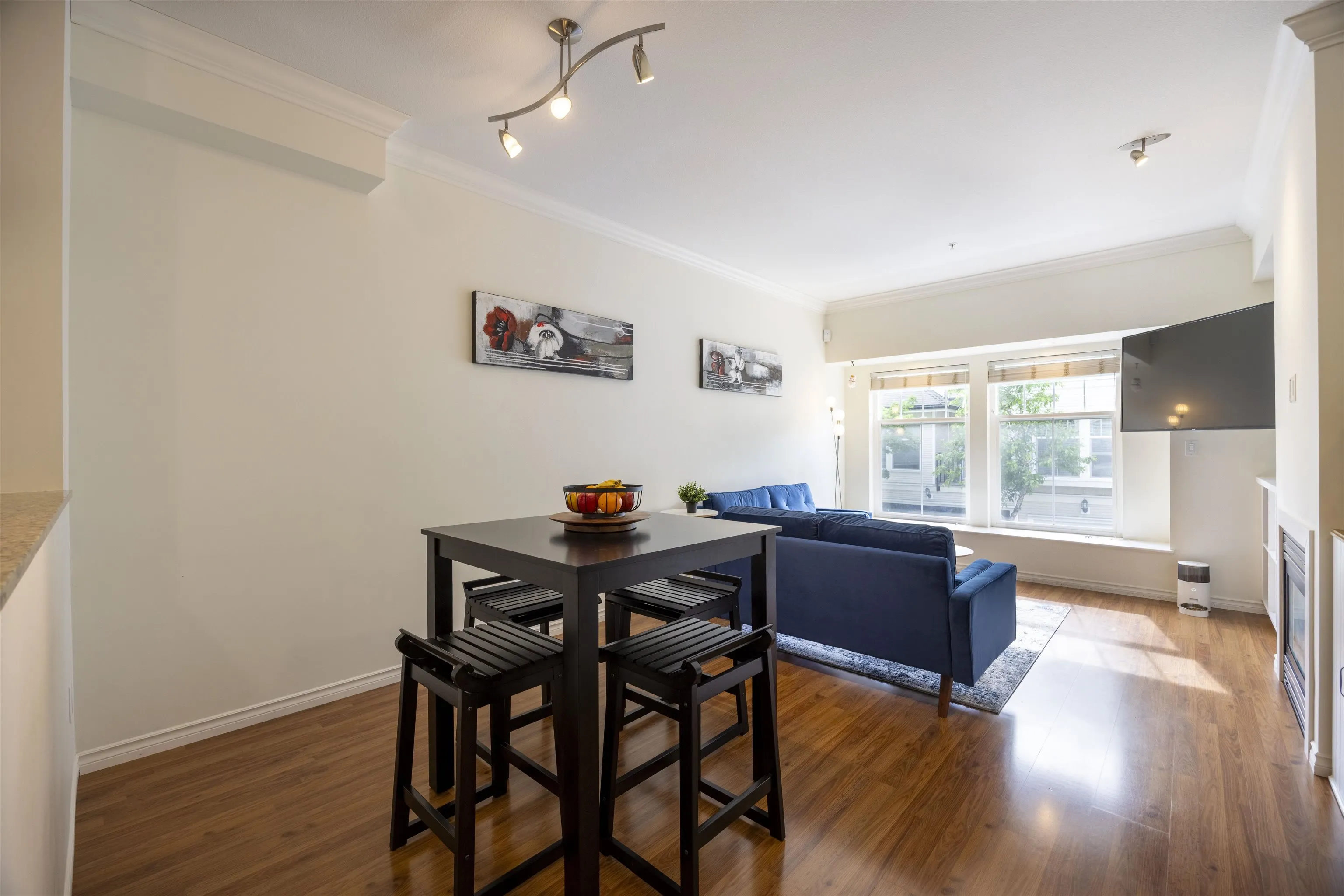 12 21535 88 Avenue