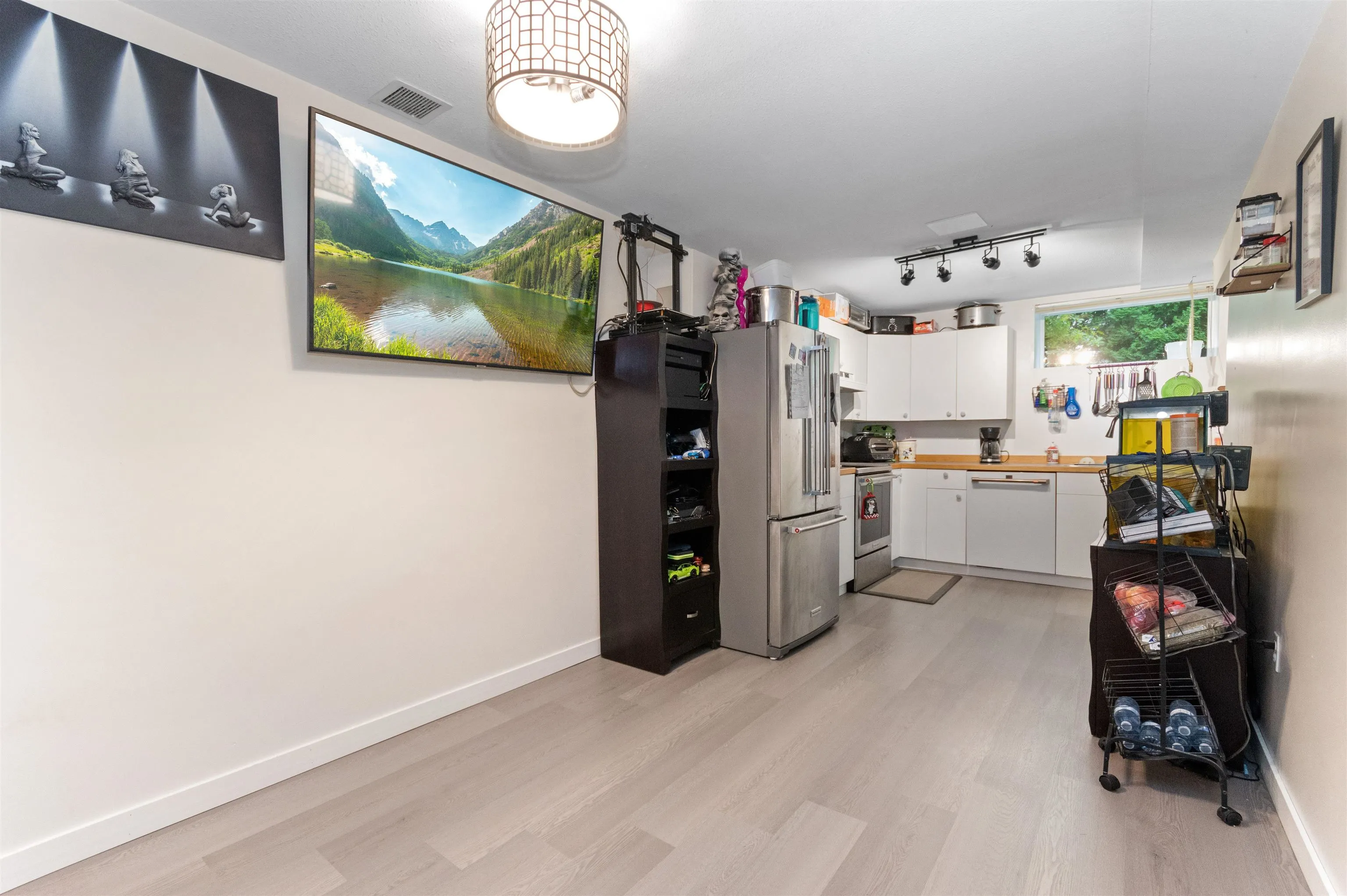 3038 Mcmillan Road