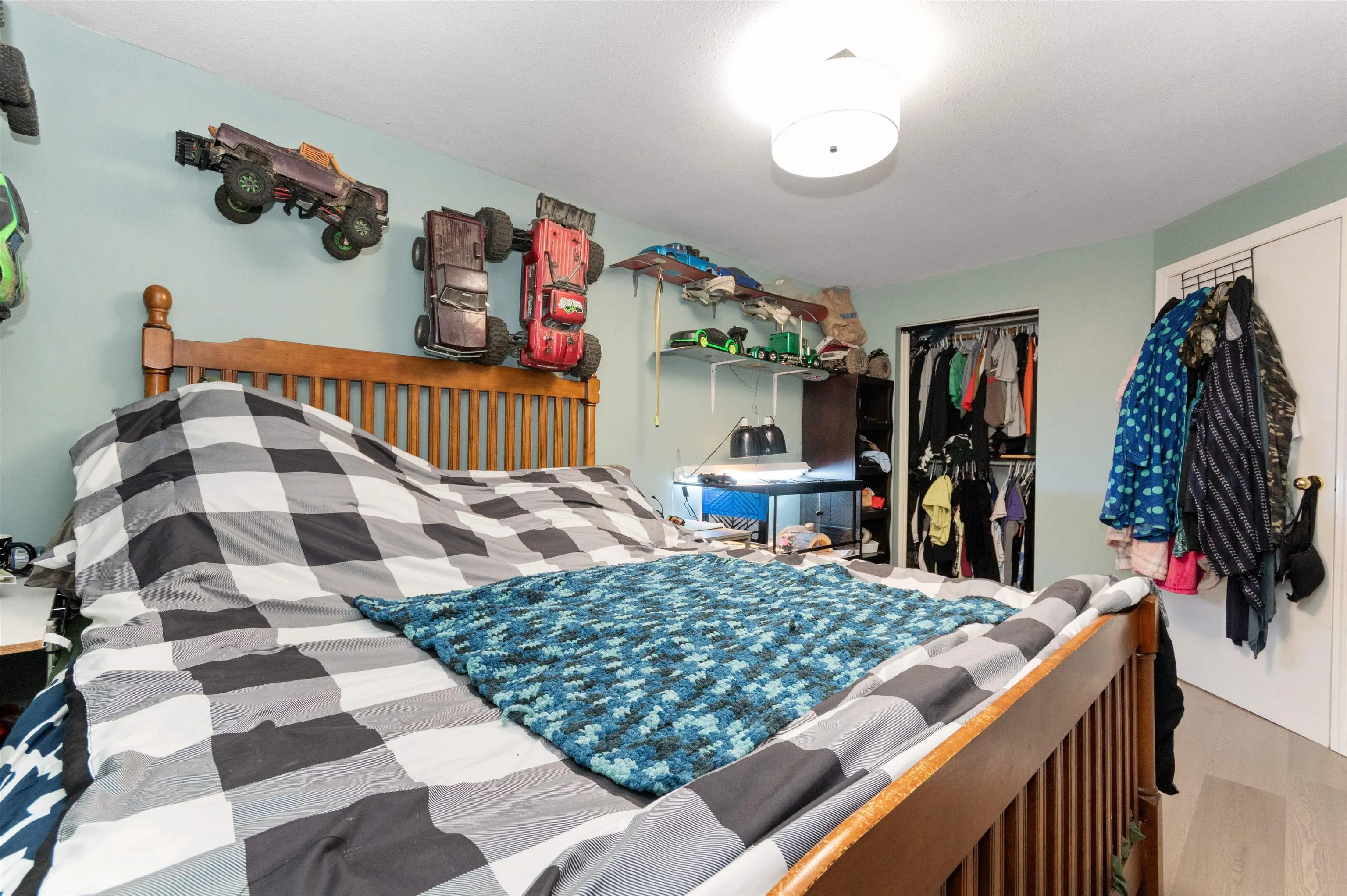 3038 Mcmillan Road