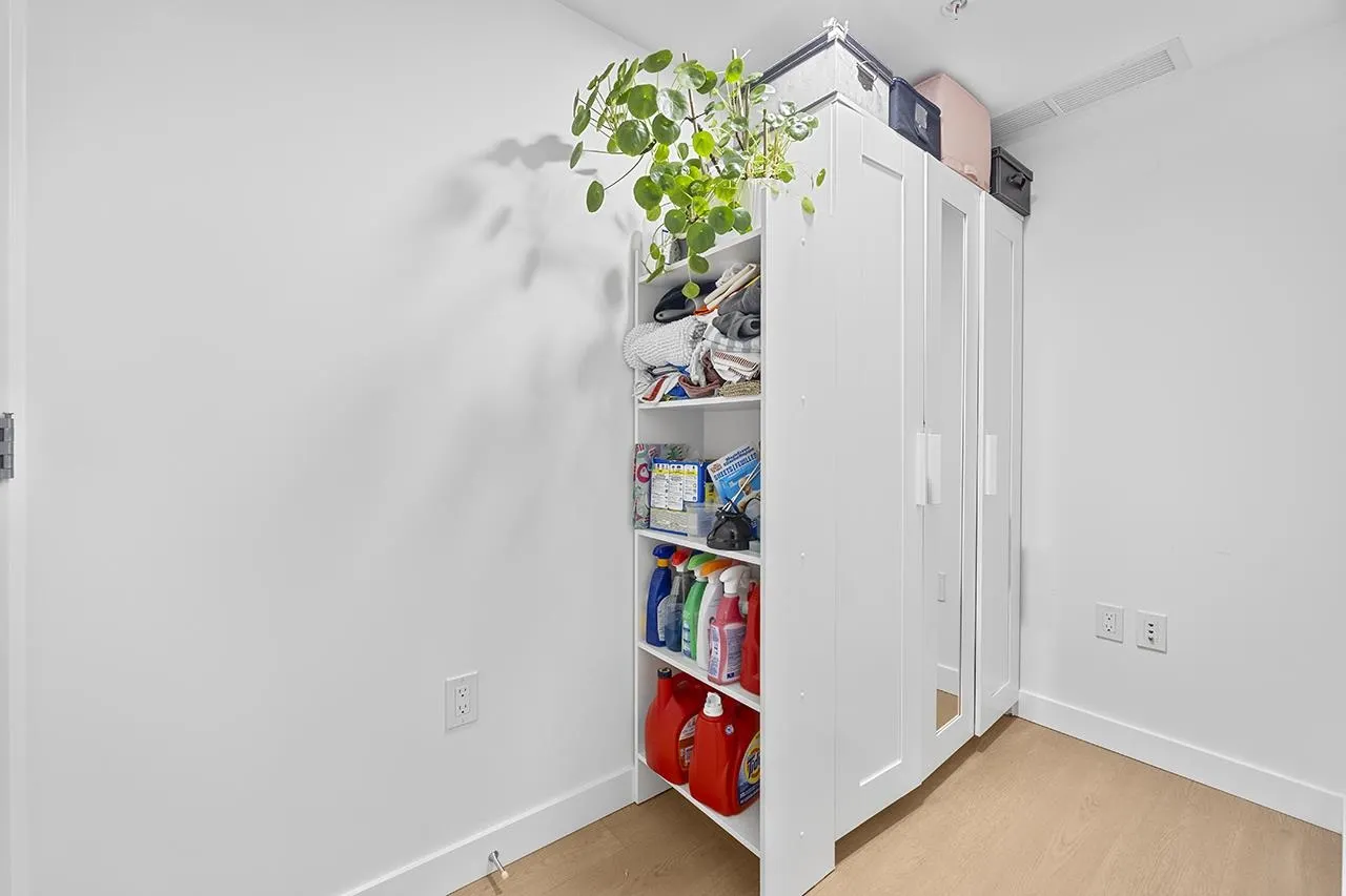 1506 7769 Park Crescent