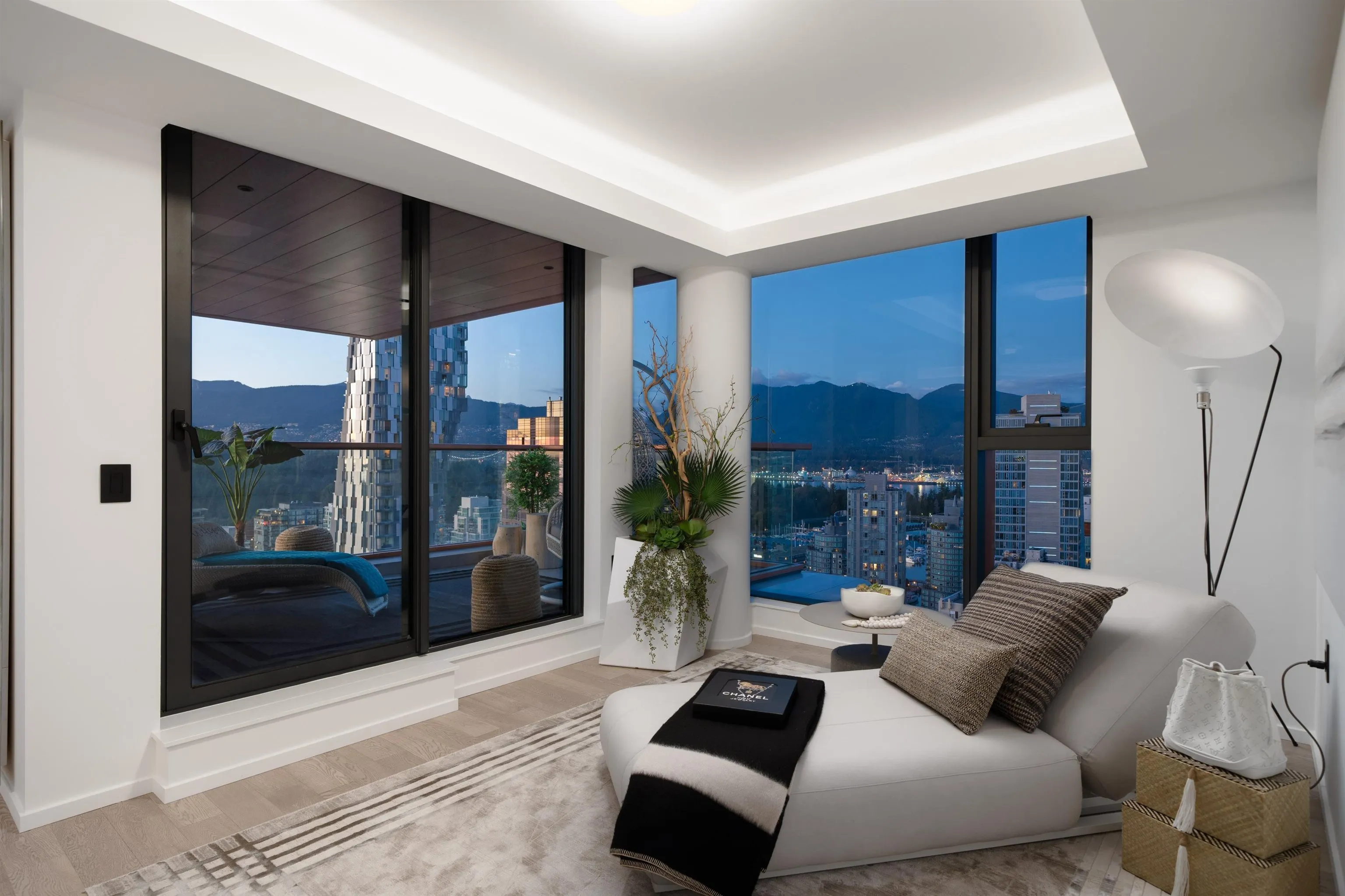 2901 1408 Robson Street