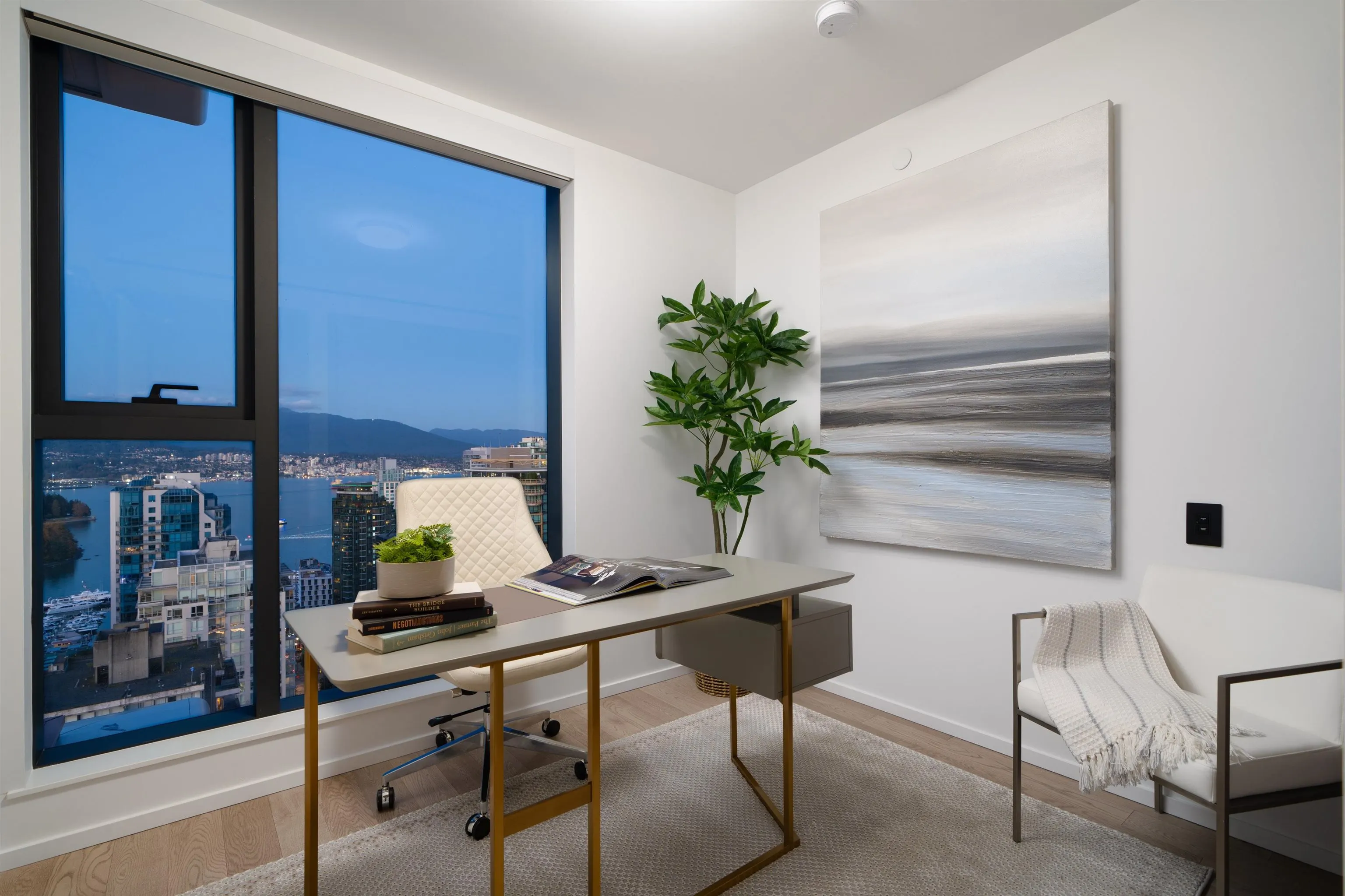 2901 1408 Robson Street