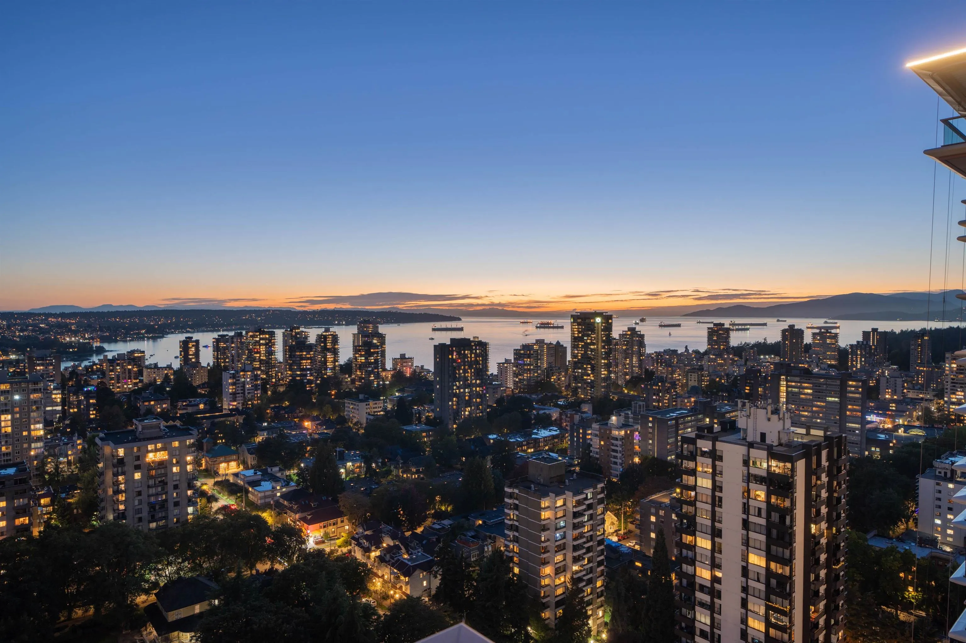 2901 1408 Robson Street