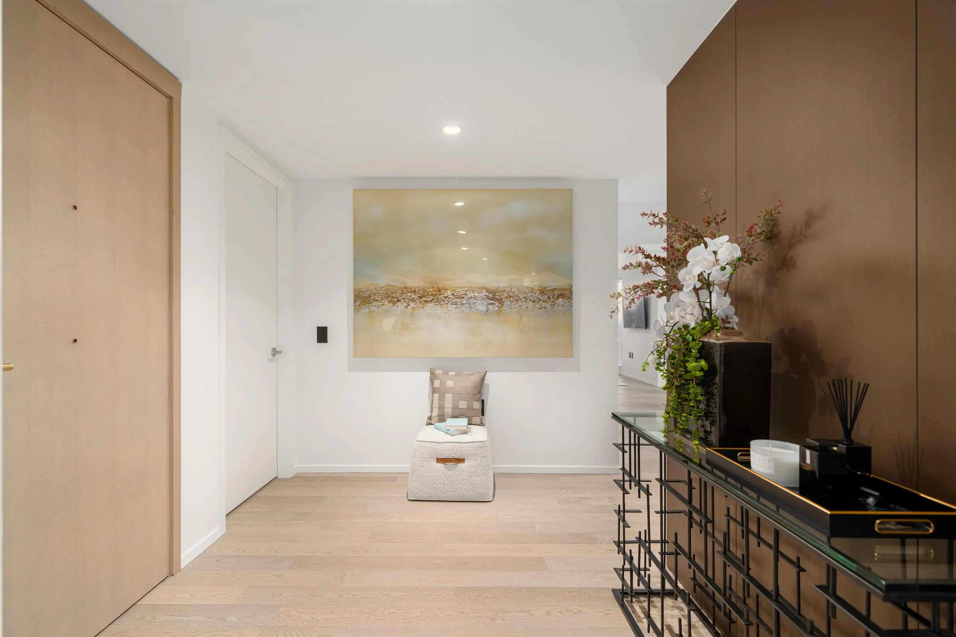 2901 1408 Robson Street