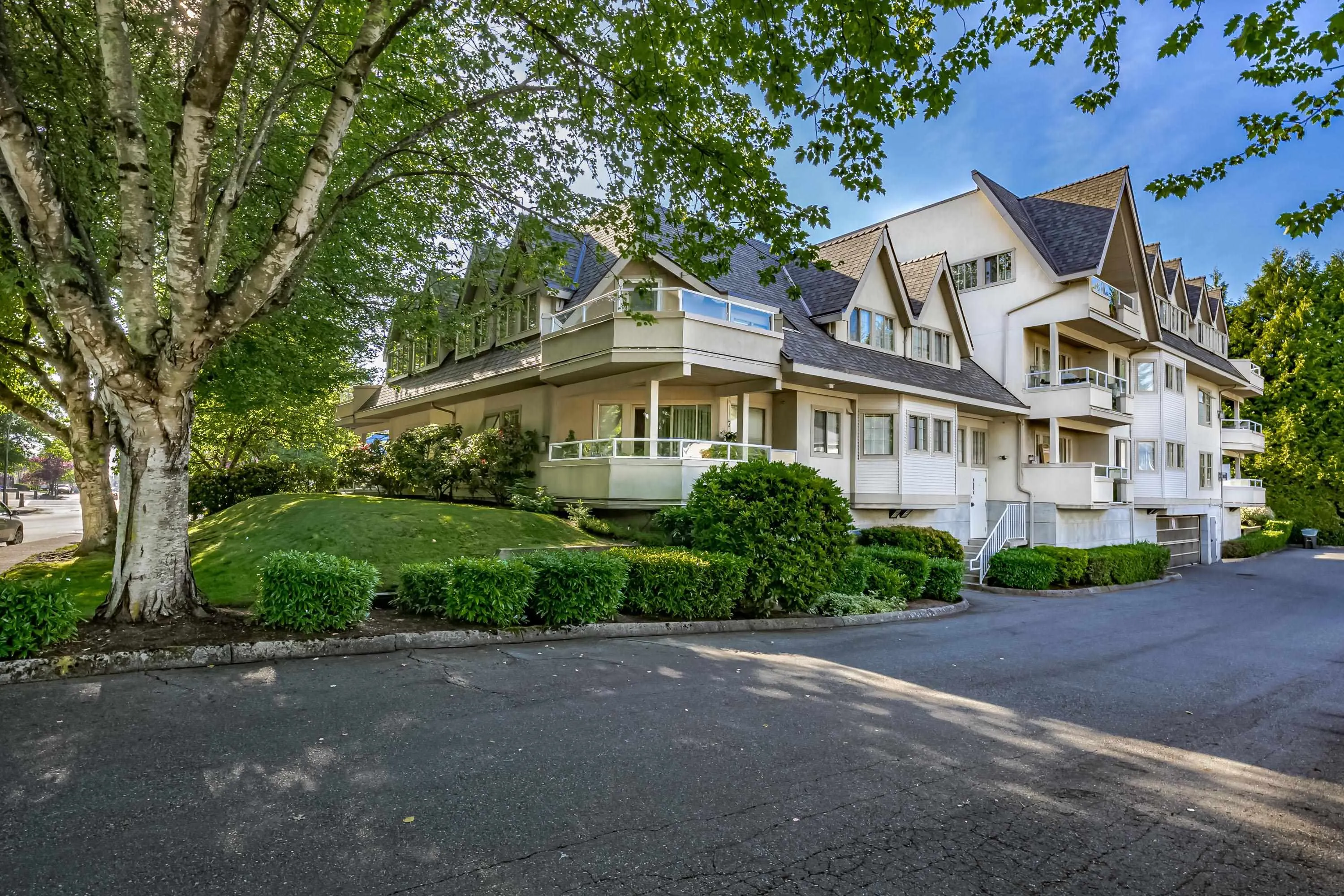 302 19241 Ford Road
