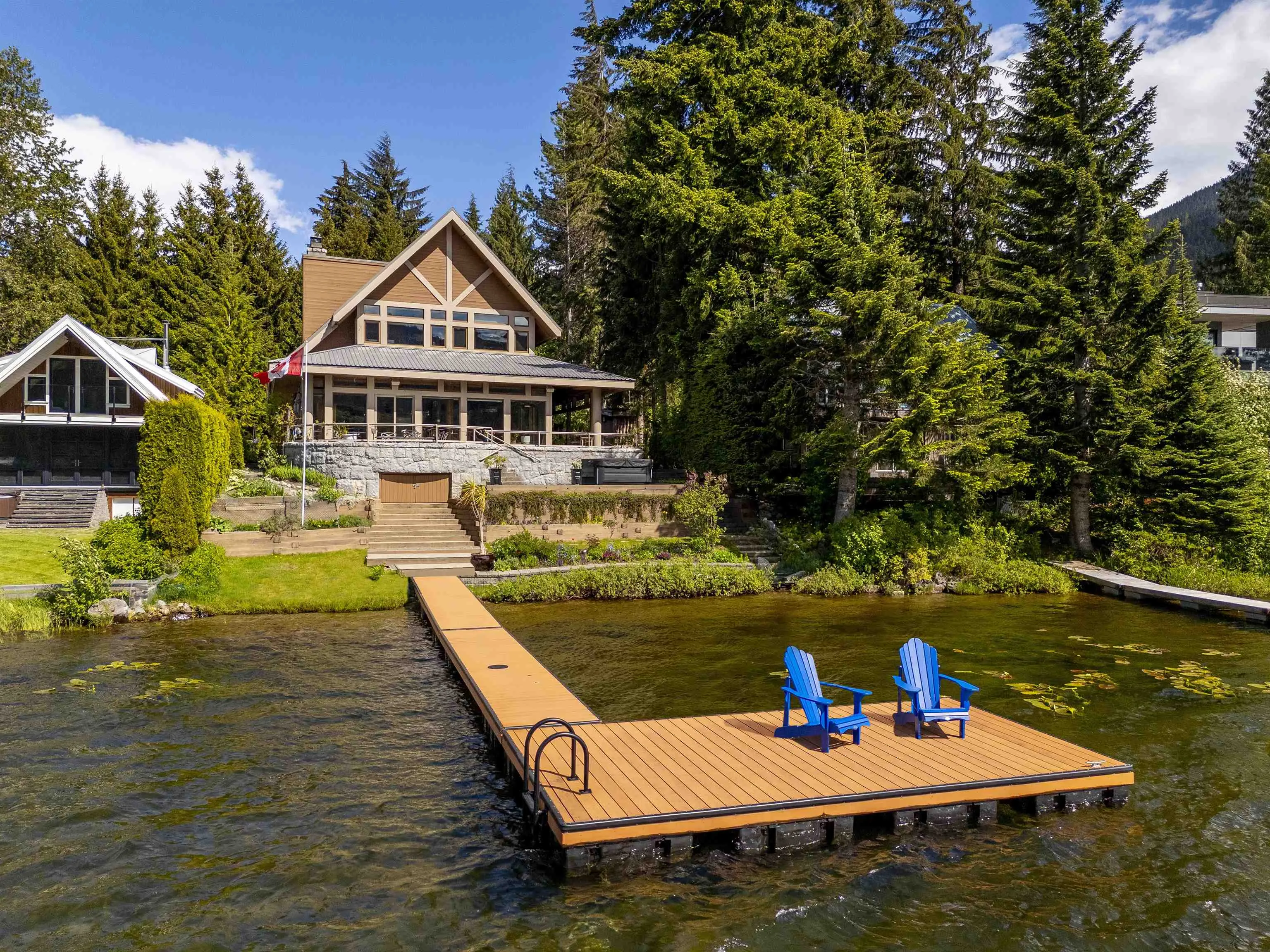 3319 Lakeside Road