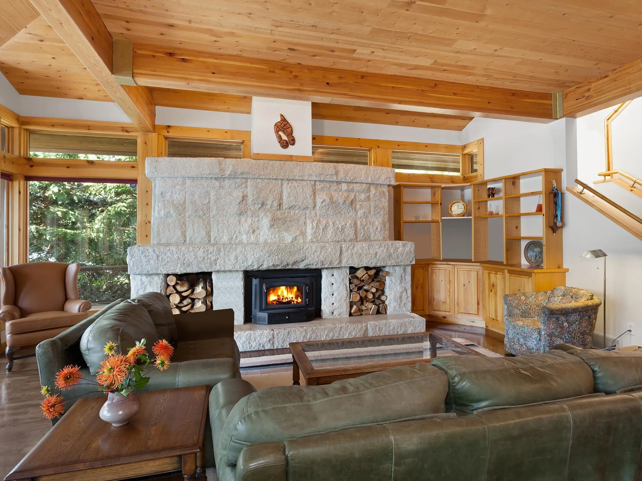 3319 Lakeside Road