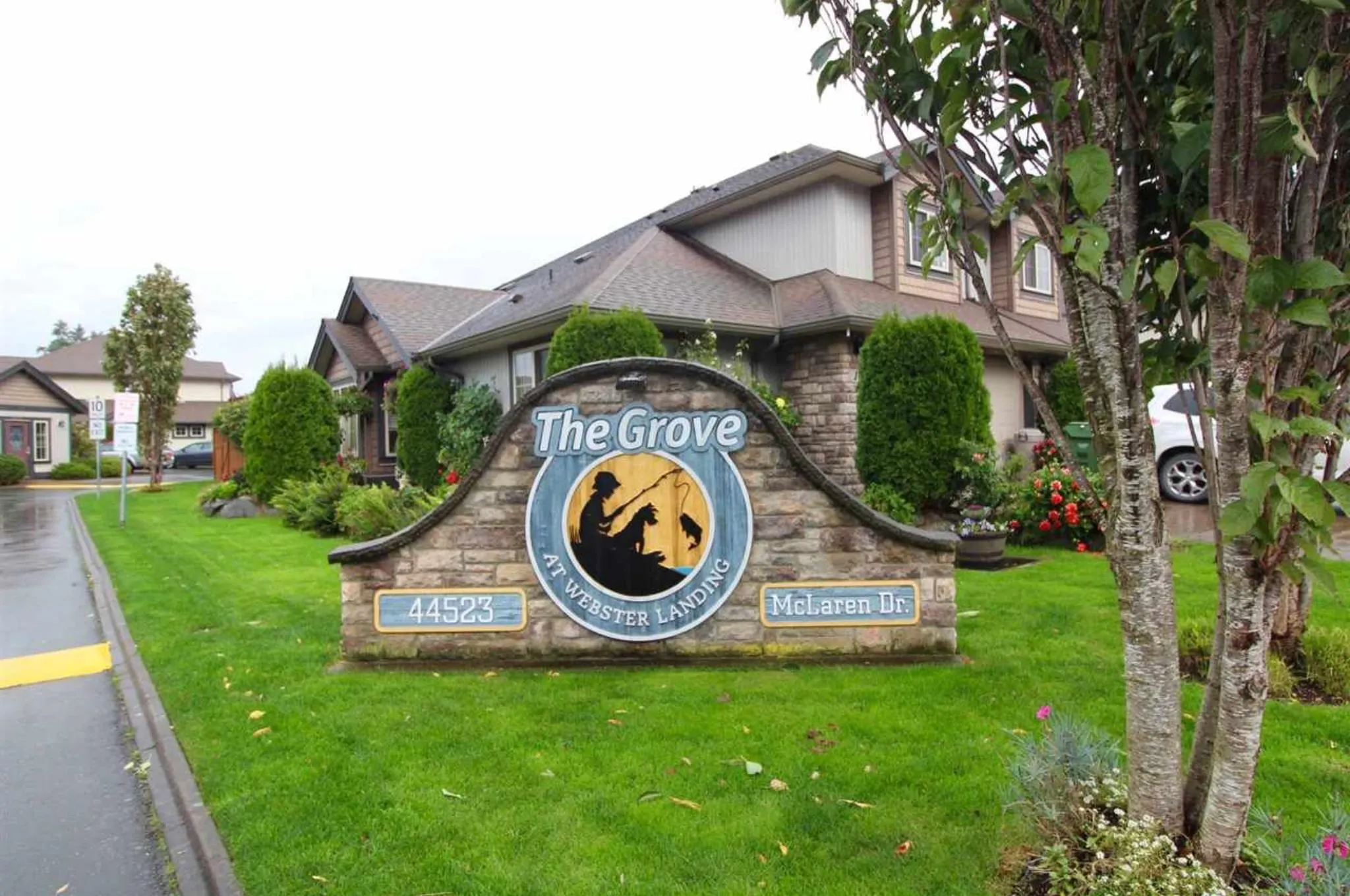 48 44523 Mclaren Drive