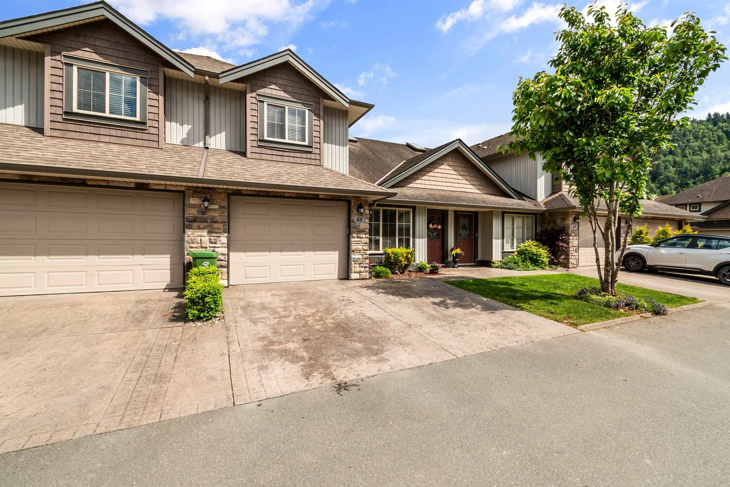 48 44523 Mclaren Drive