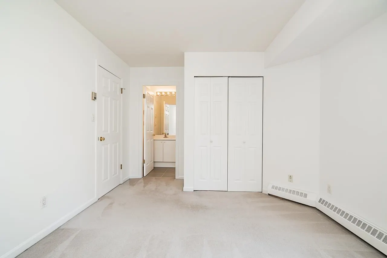 41 5880 Hampton Place