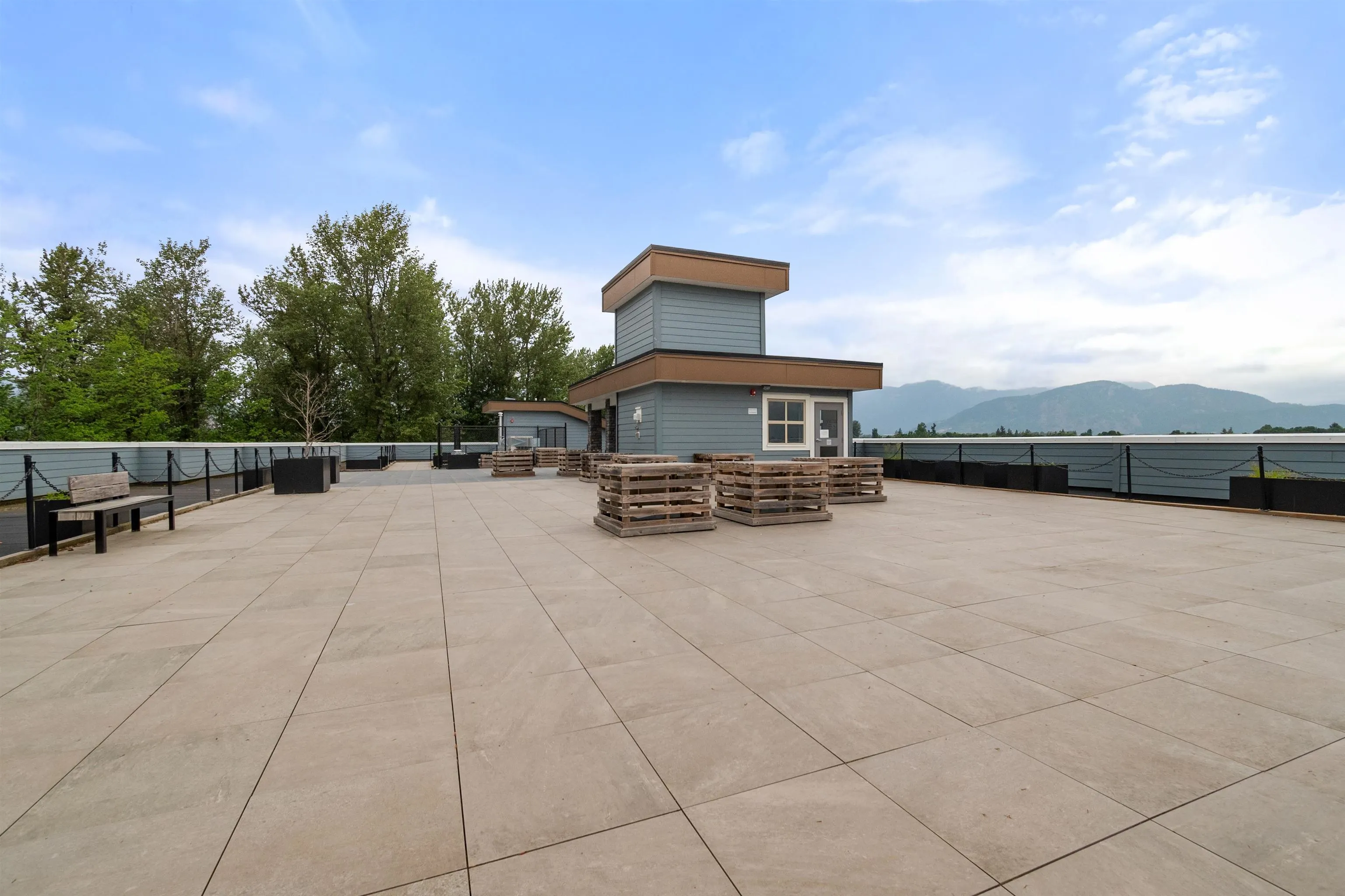 508 45562 Airport Road