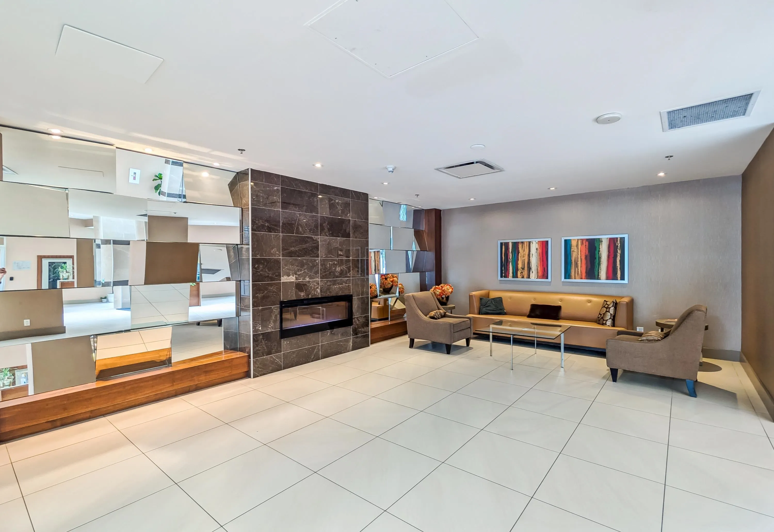 201 63 W 2nd Avenue