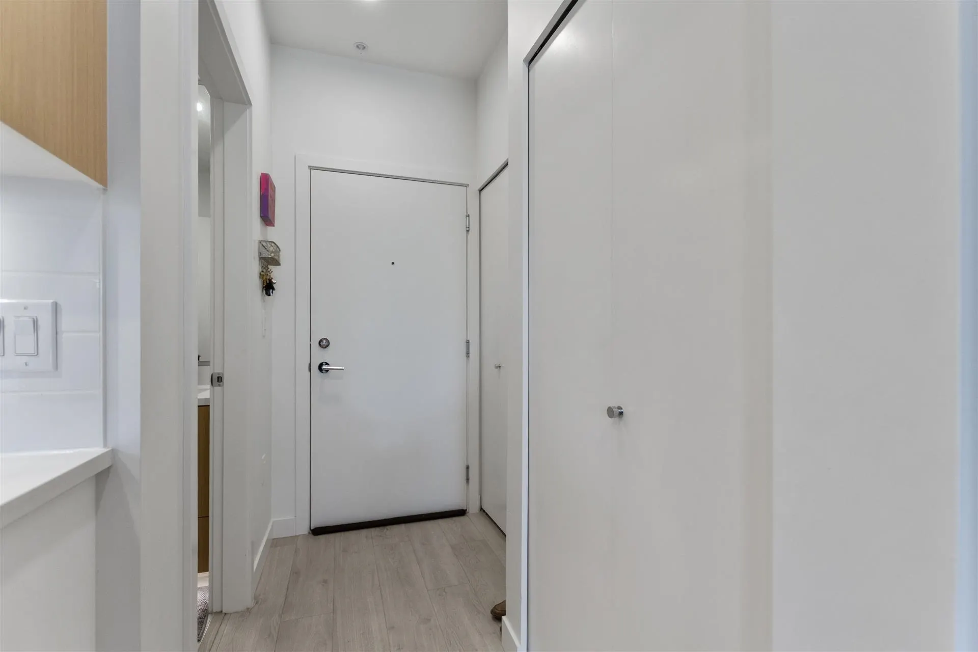411 7588 16th Street