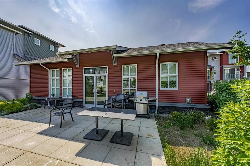 9 24076 112 Avenue