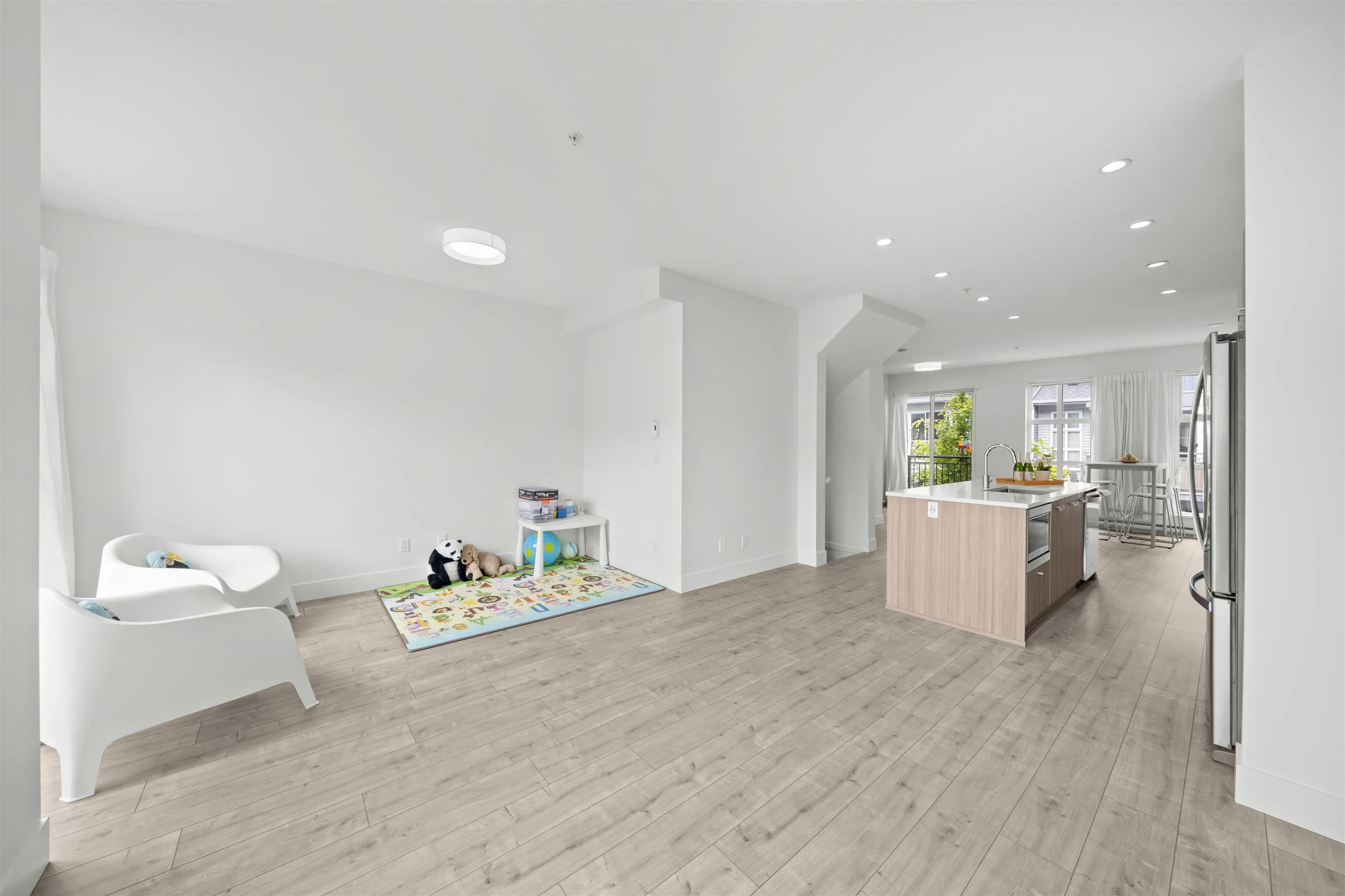 9 24076 112 Avenue
