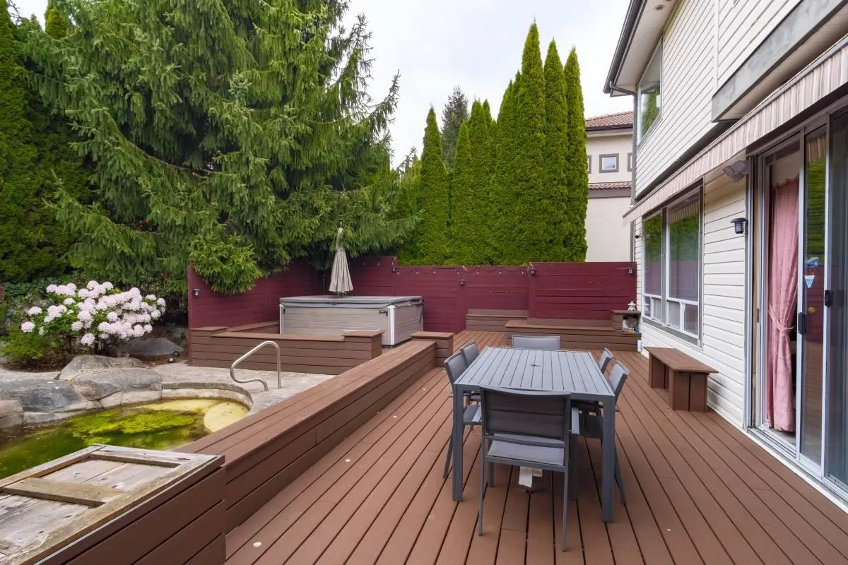 1602 Blue Jay Place