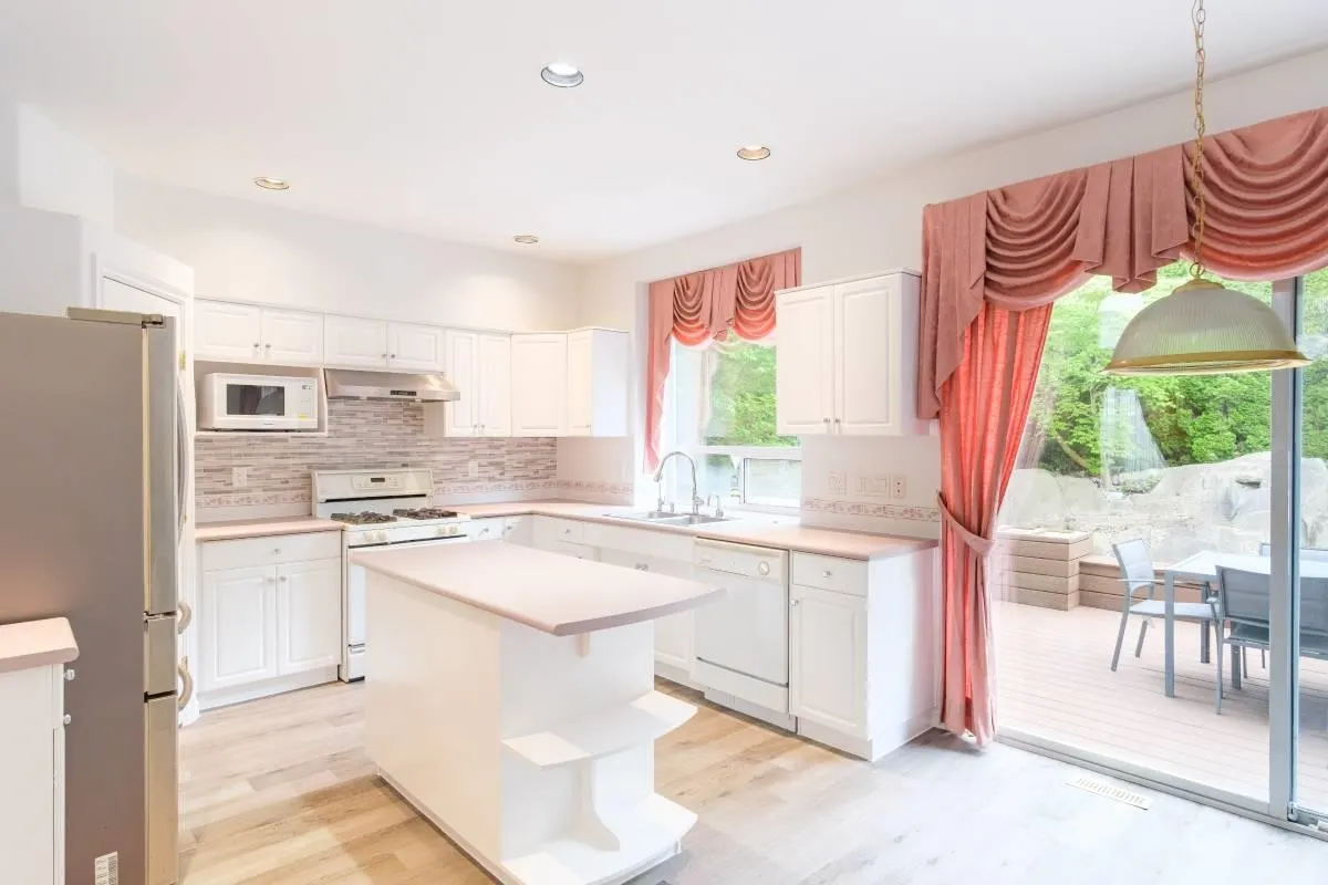 1602 Blue Jay Place