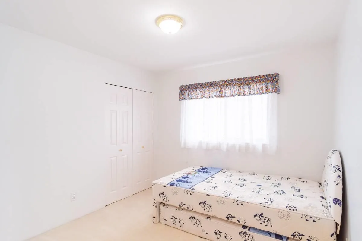1602 Blue Jay Place