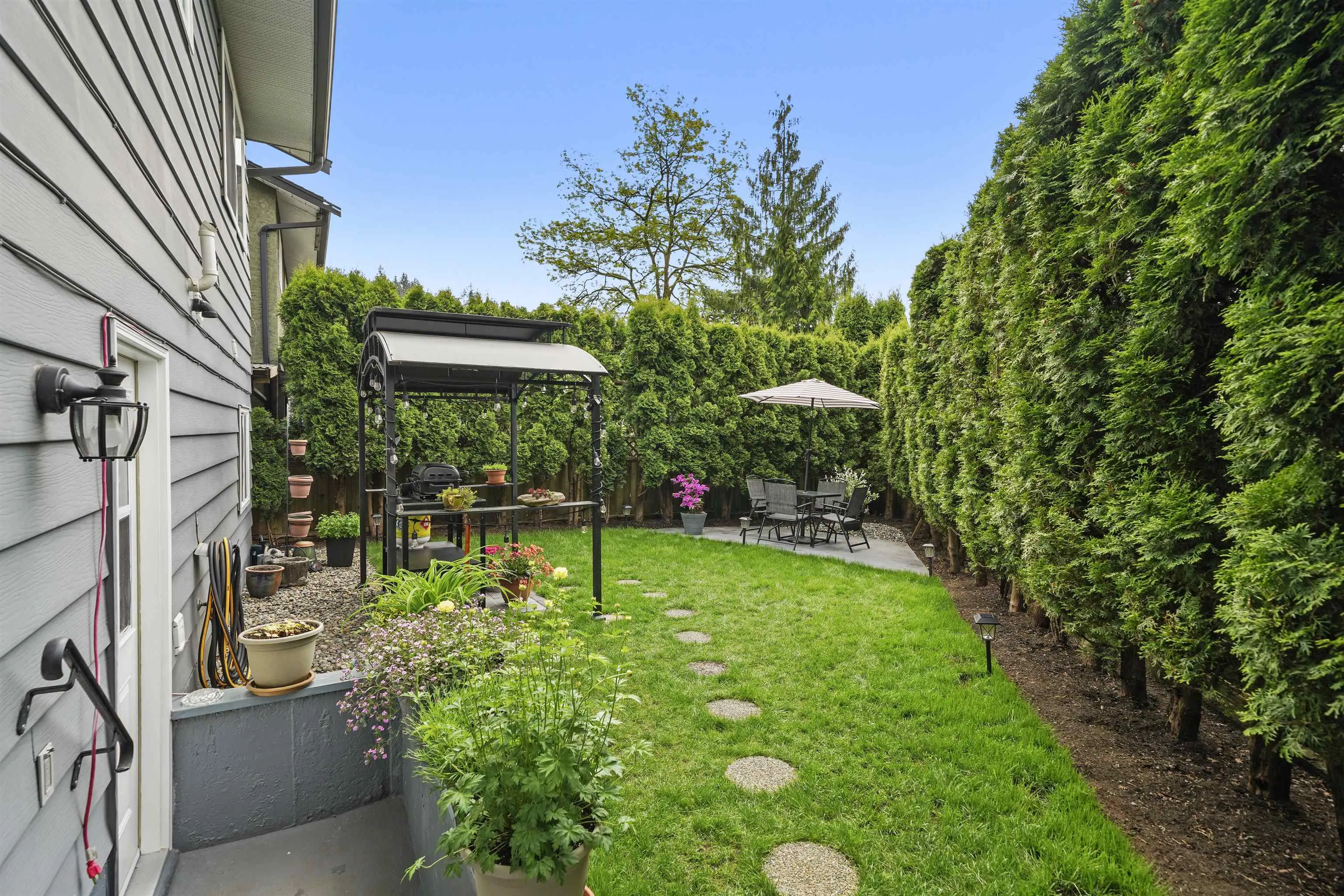 1271 Bluff Drive