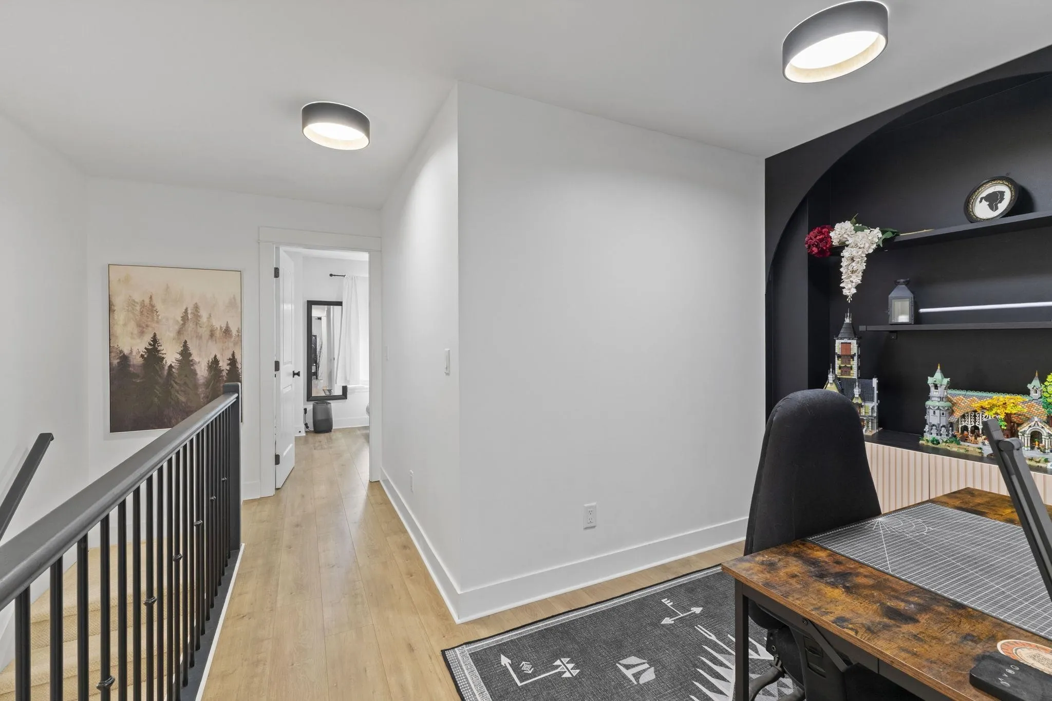 121 3382 Viewmount Drive