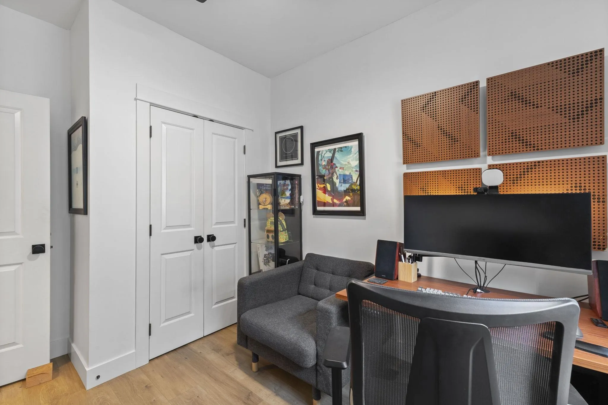 121 3382 Viewmount Drive