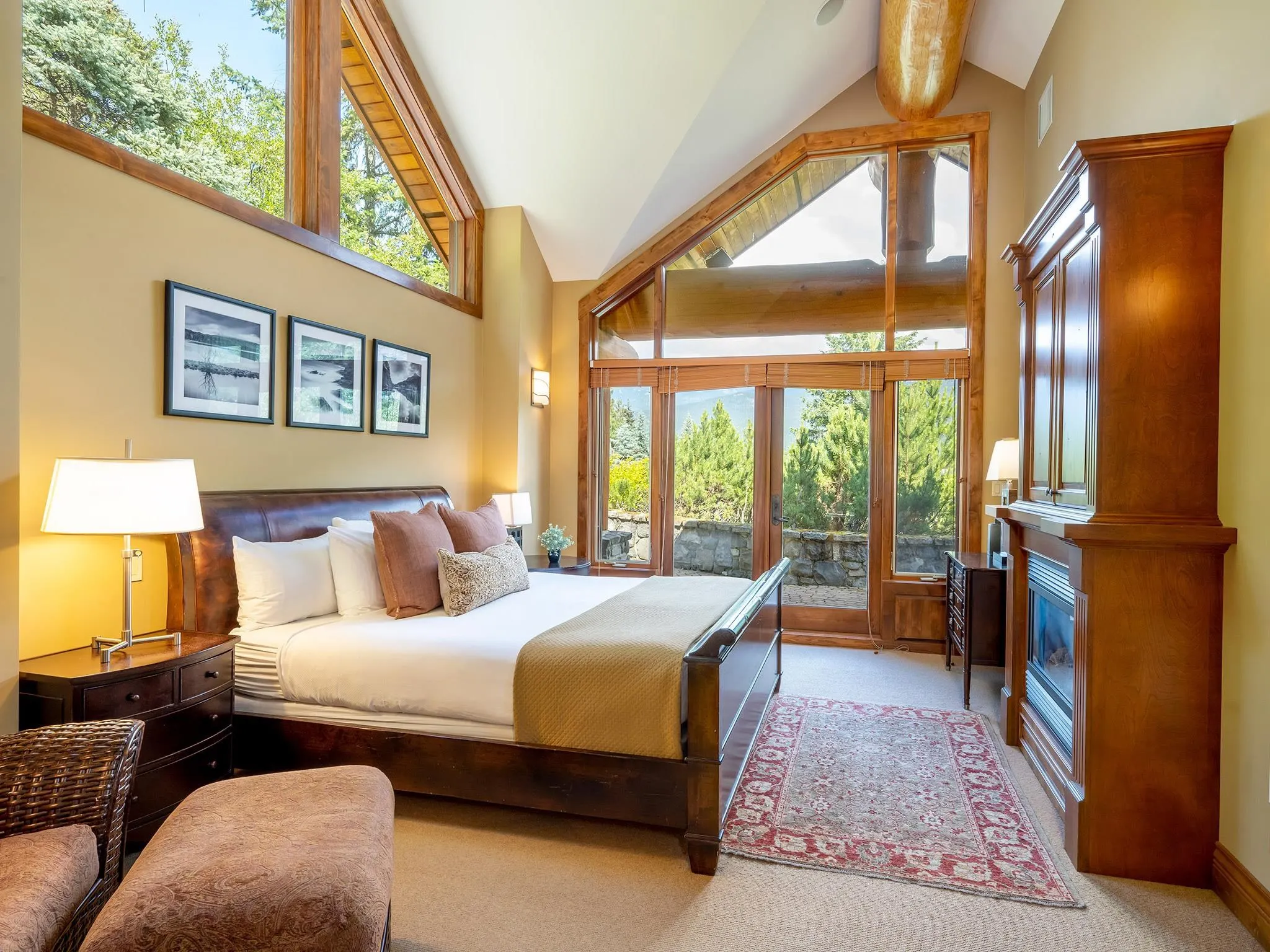3220 Peak Drive