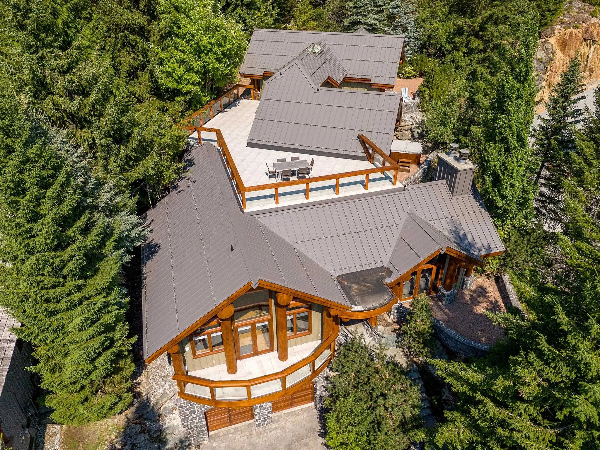 3220 Peak Drive