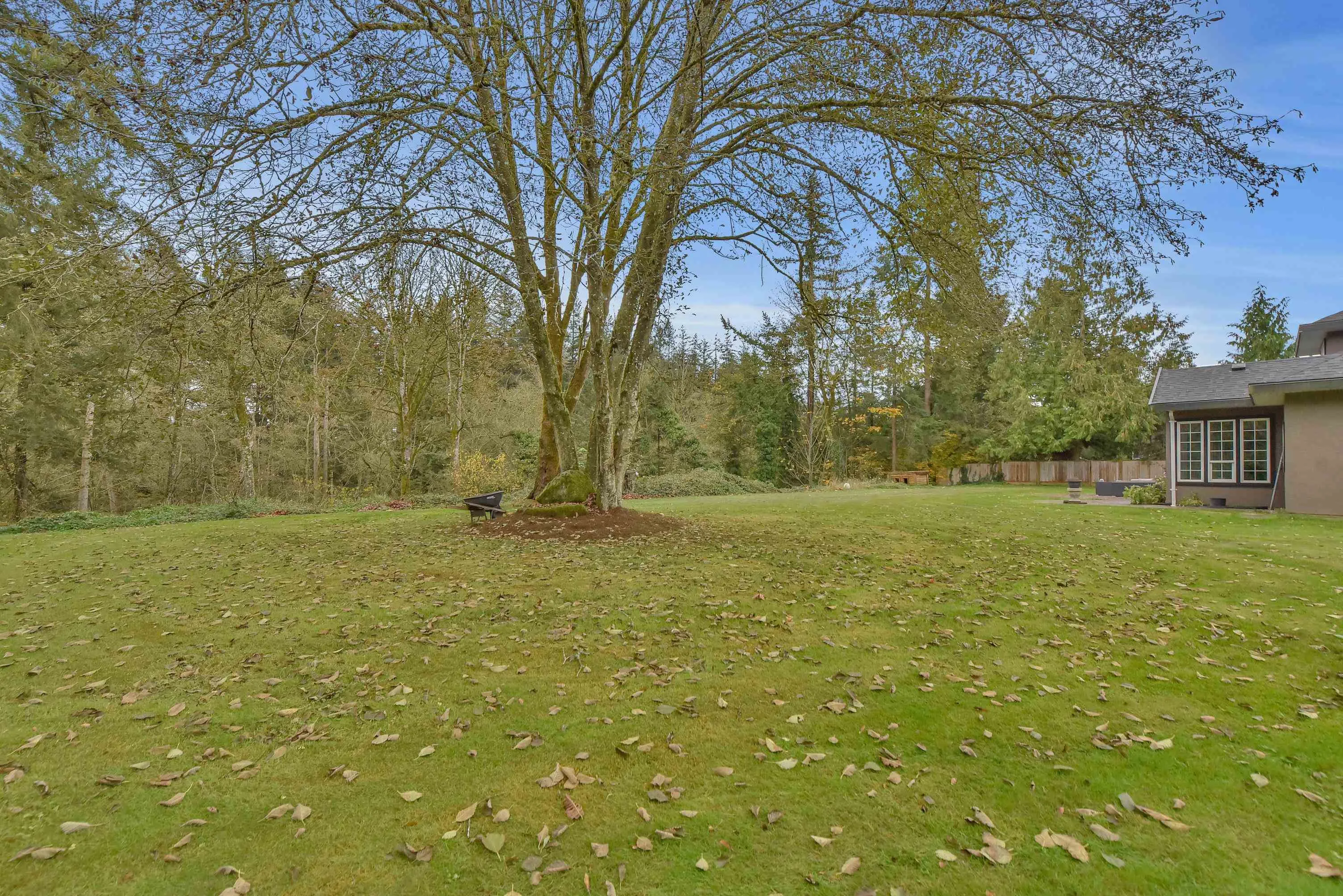 20054 Fernridge Crescent