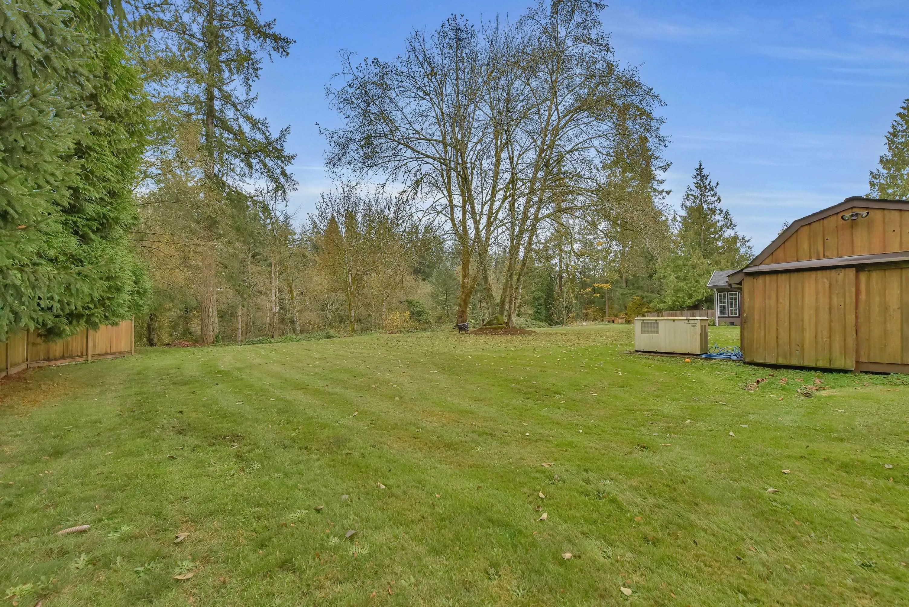 20054 Fernridge Crescent