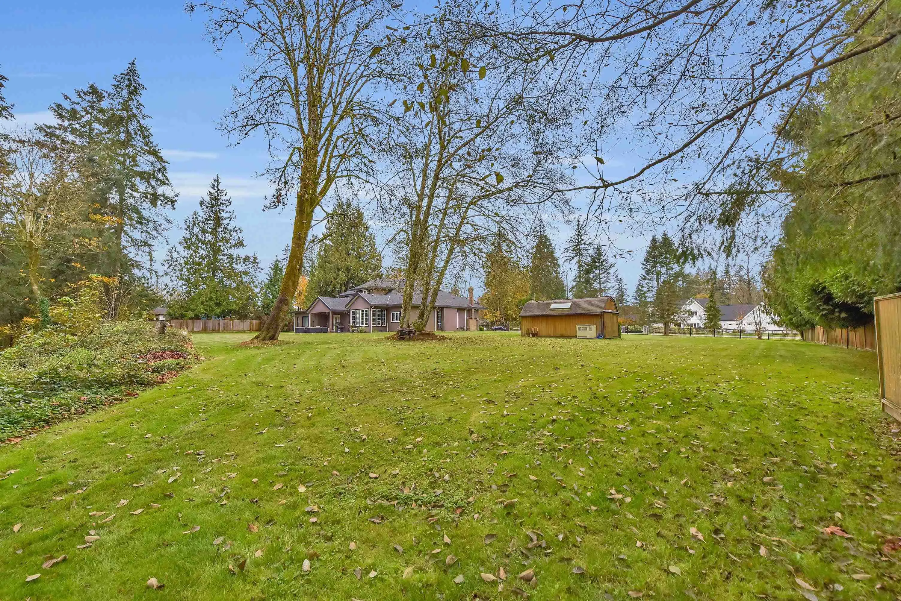 20054 Fernridge Crescent