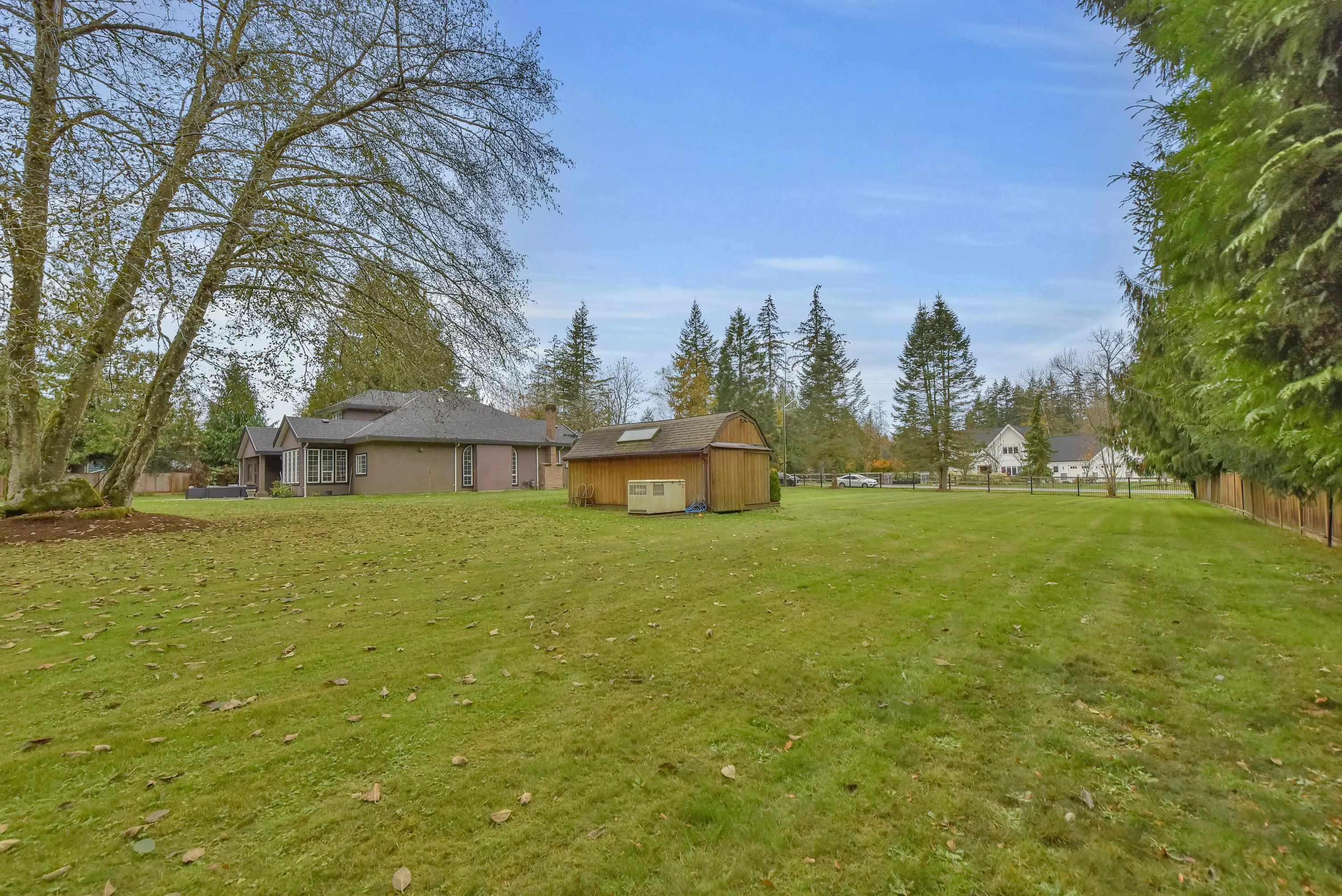 20054 Fernridge Crescent