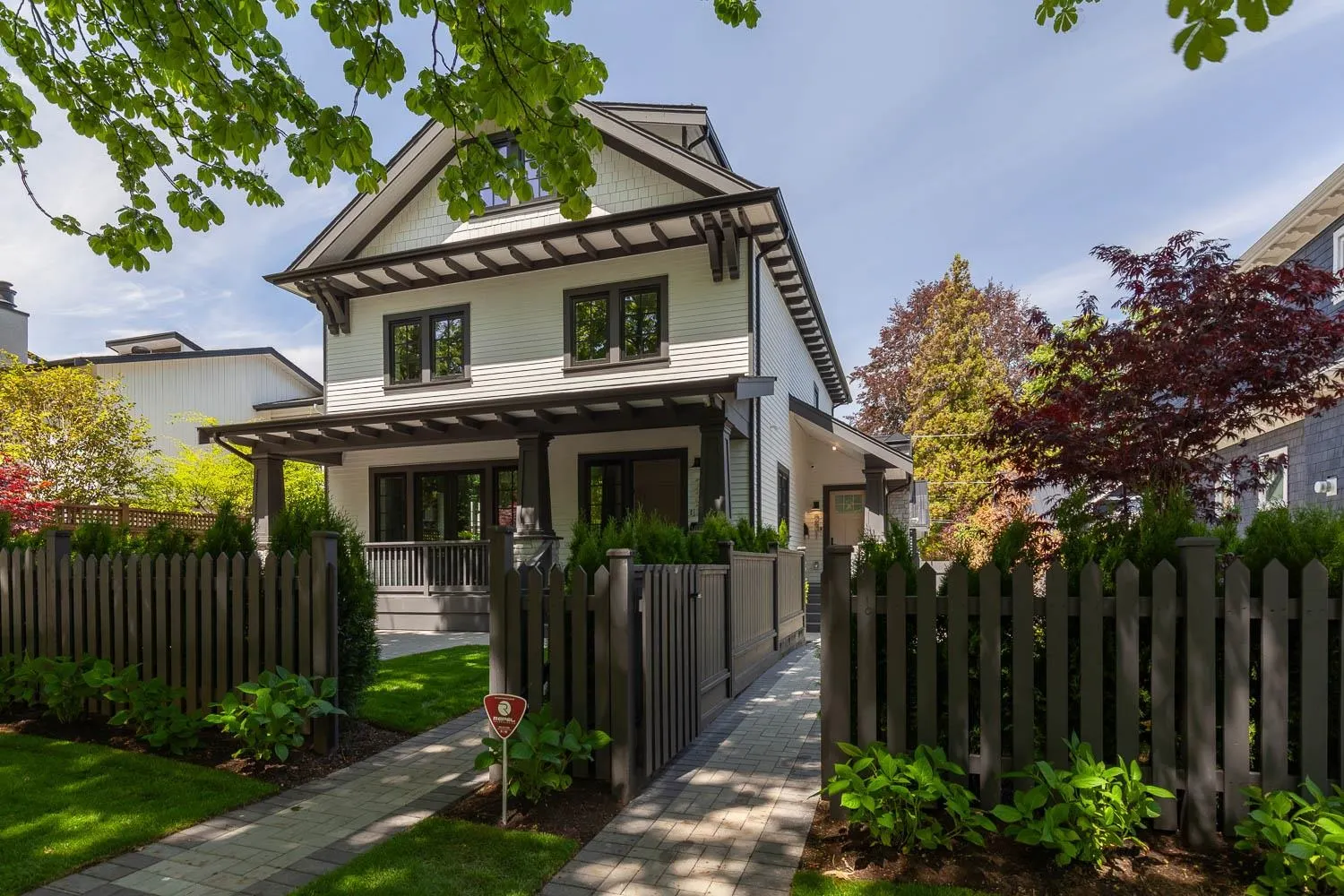 231 W 15th Avenue