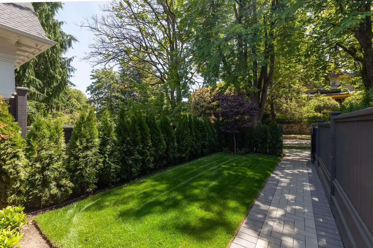 231 W 15th Avenue