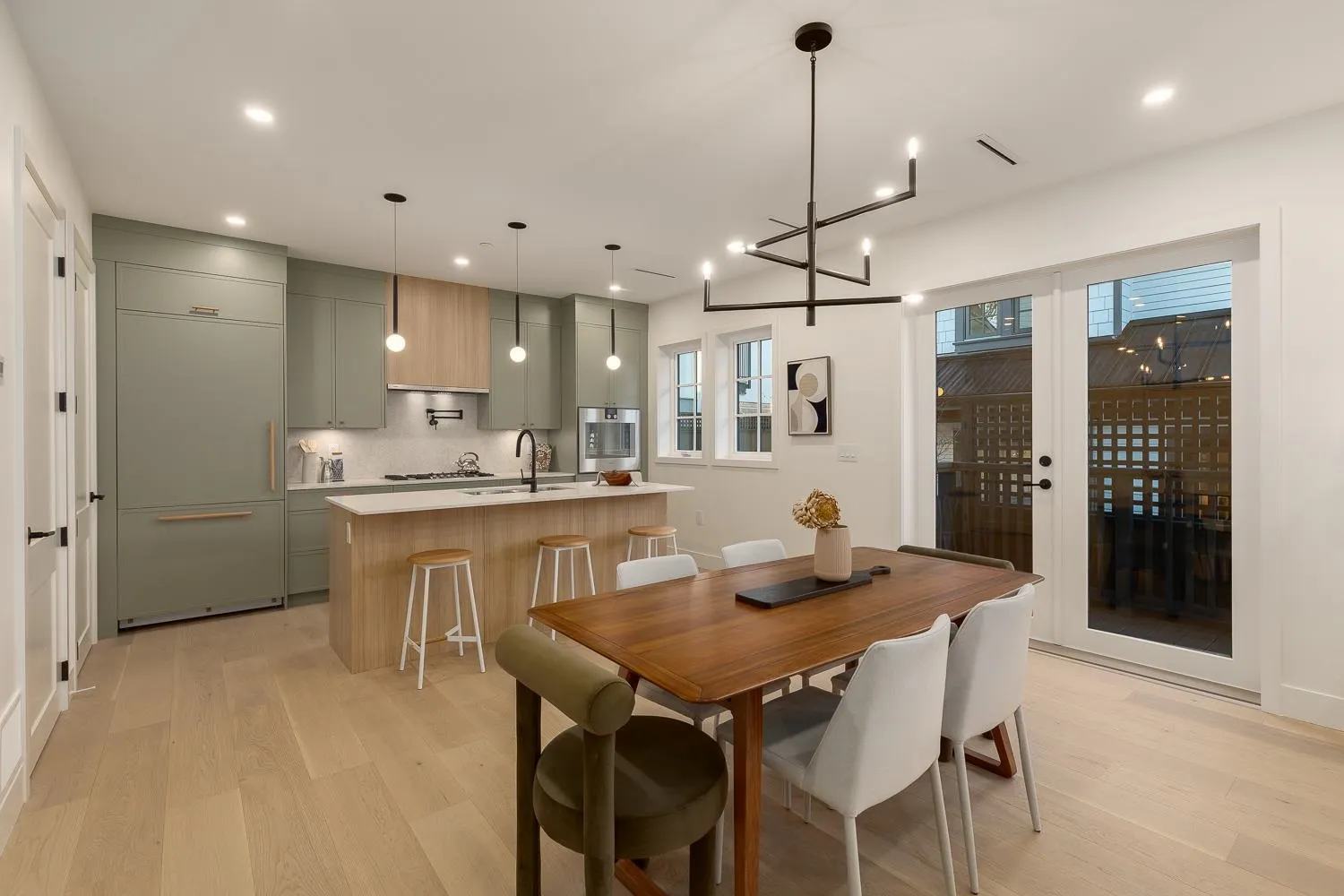 231 W 15th Avenue