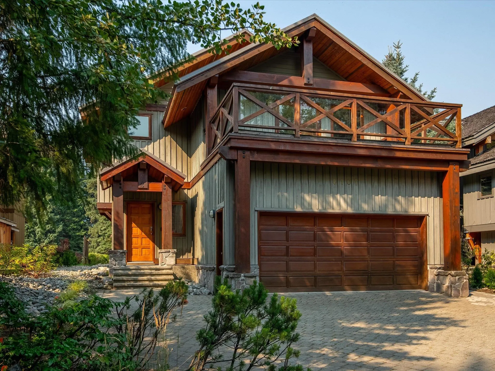 8107 Muirfield Crescent