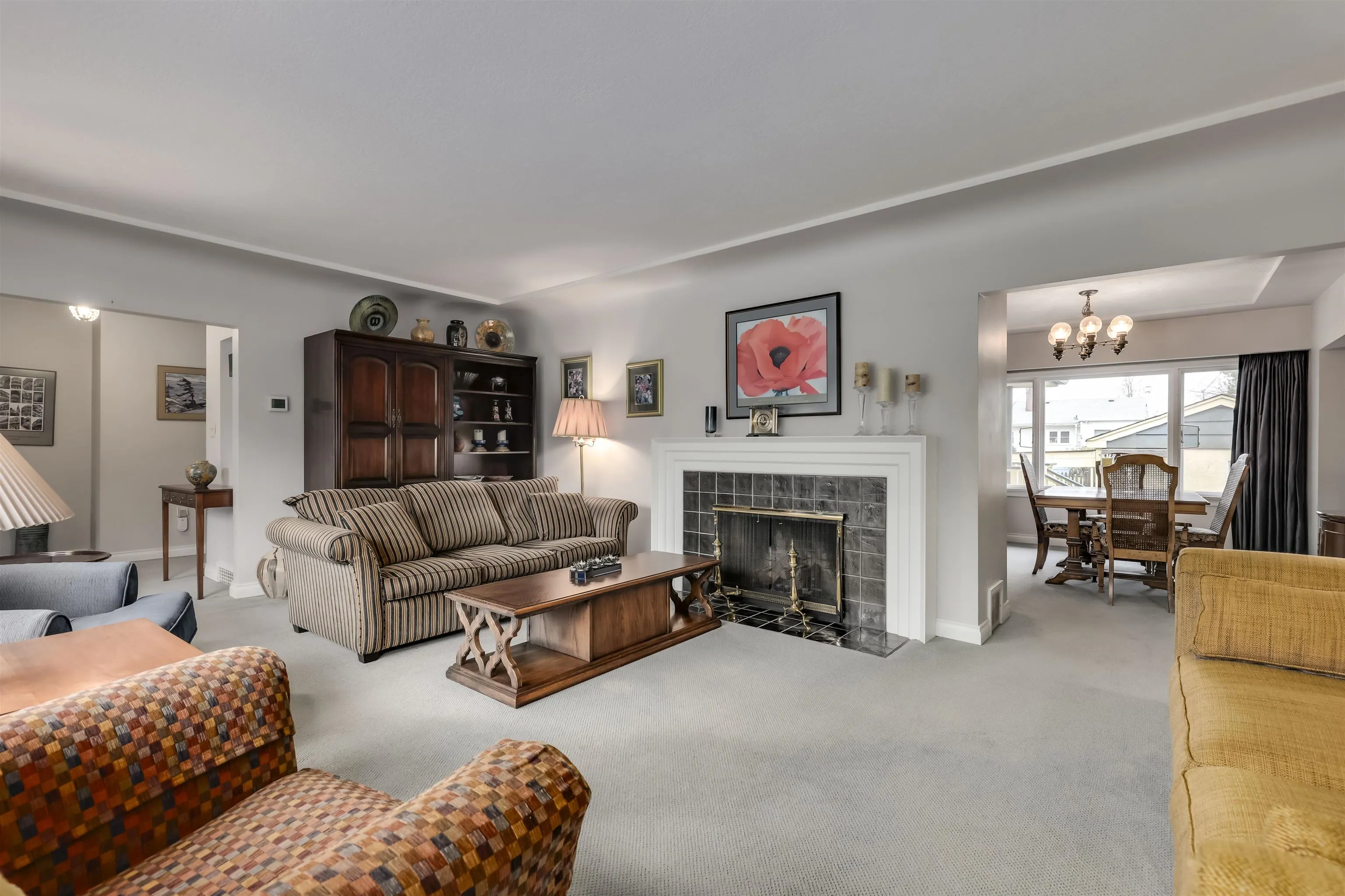 936 W 37th Avenue