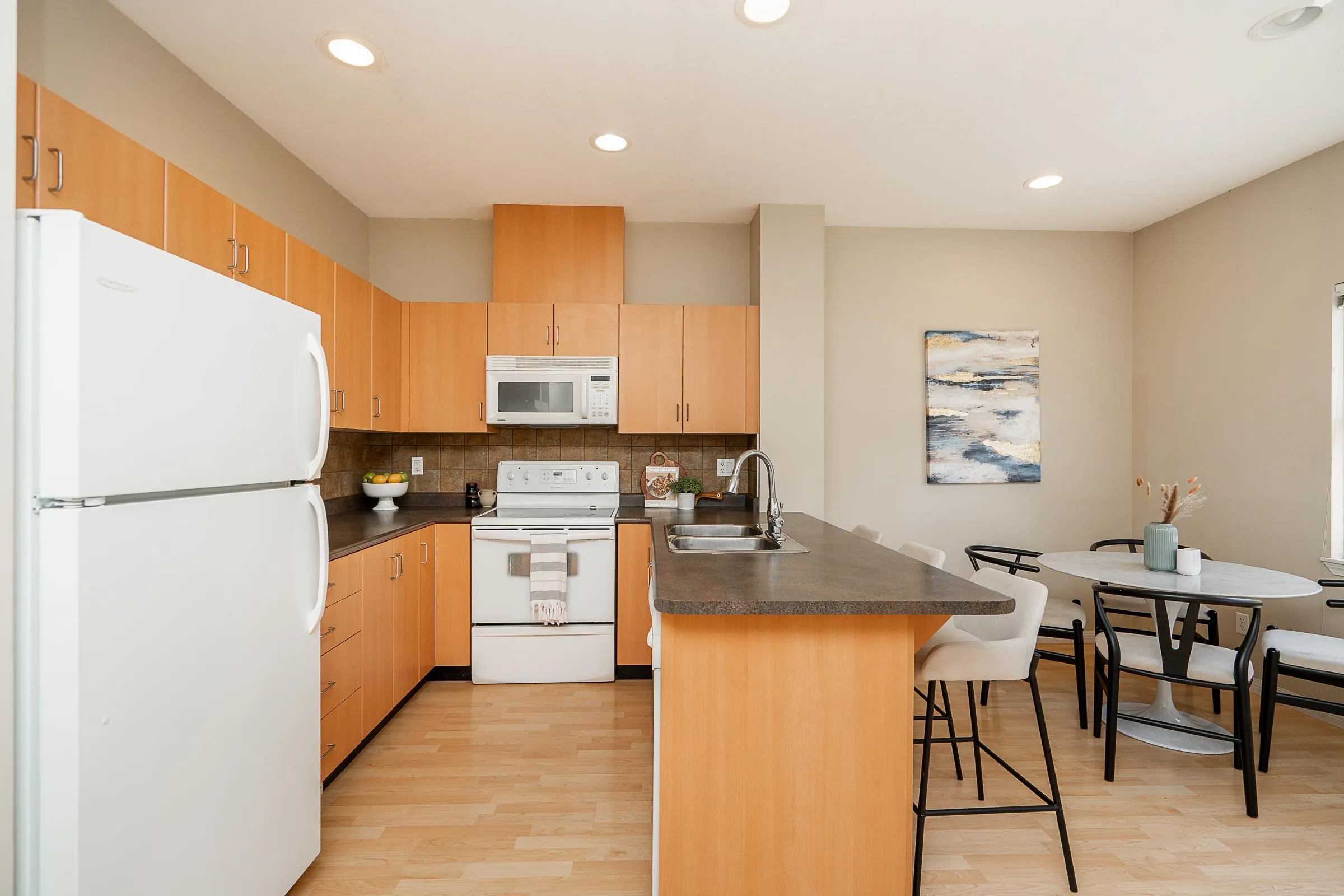 70 1055 Riverwood Gate