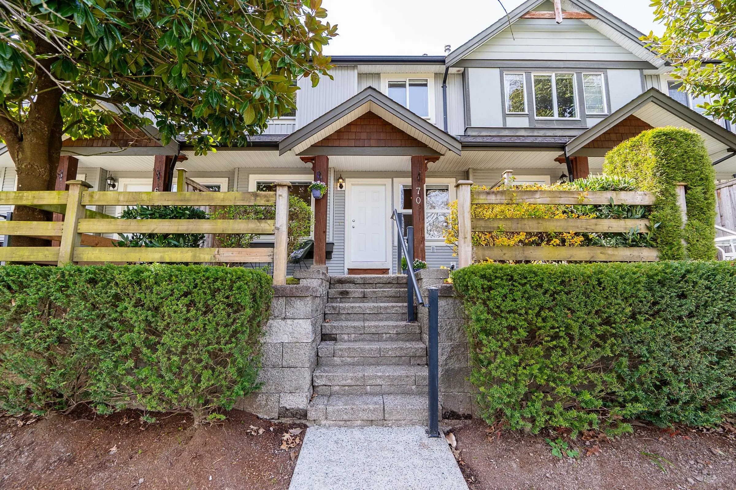 70 1055 Riverwood Gate