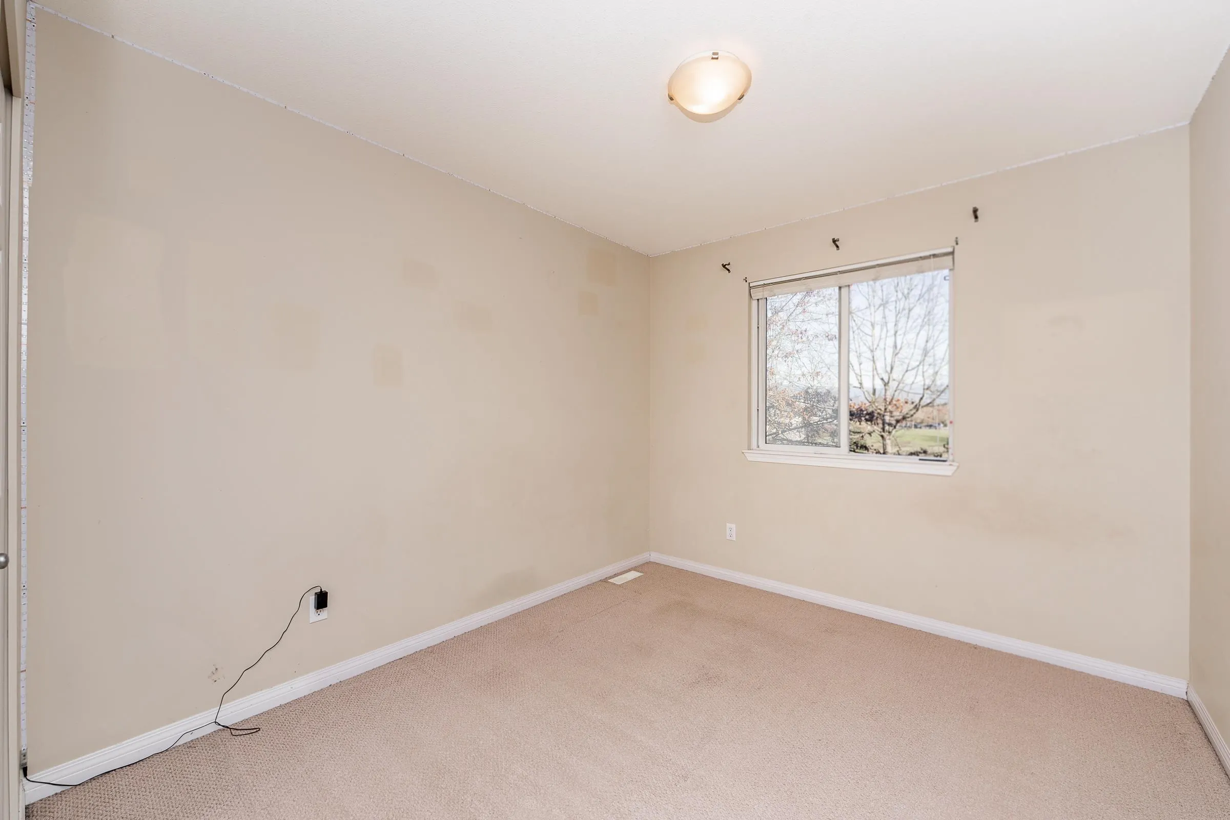 70 1055 Riverwood Gate