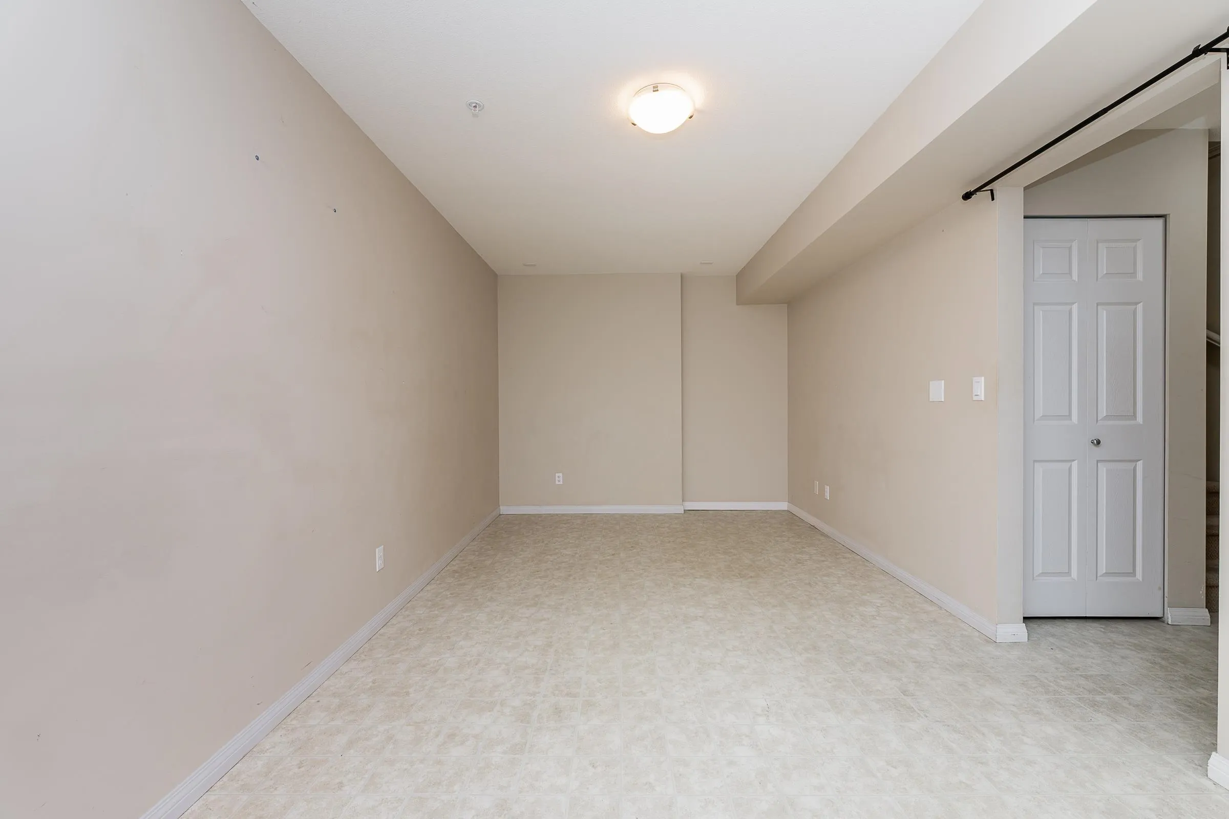 70 1055 Riverwood Gate