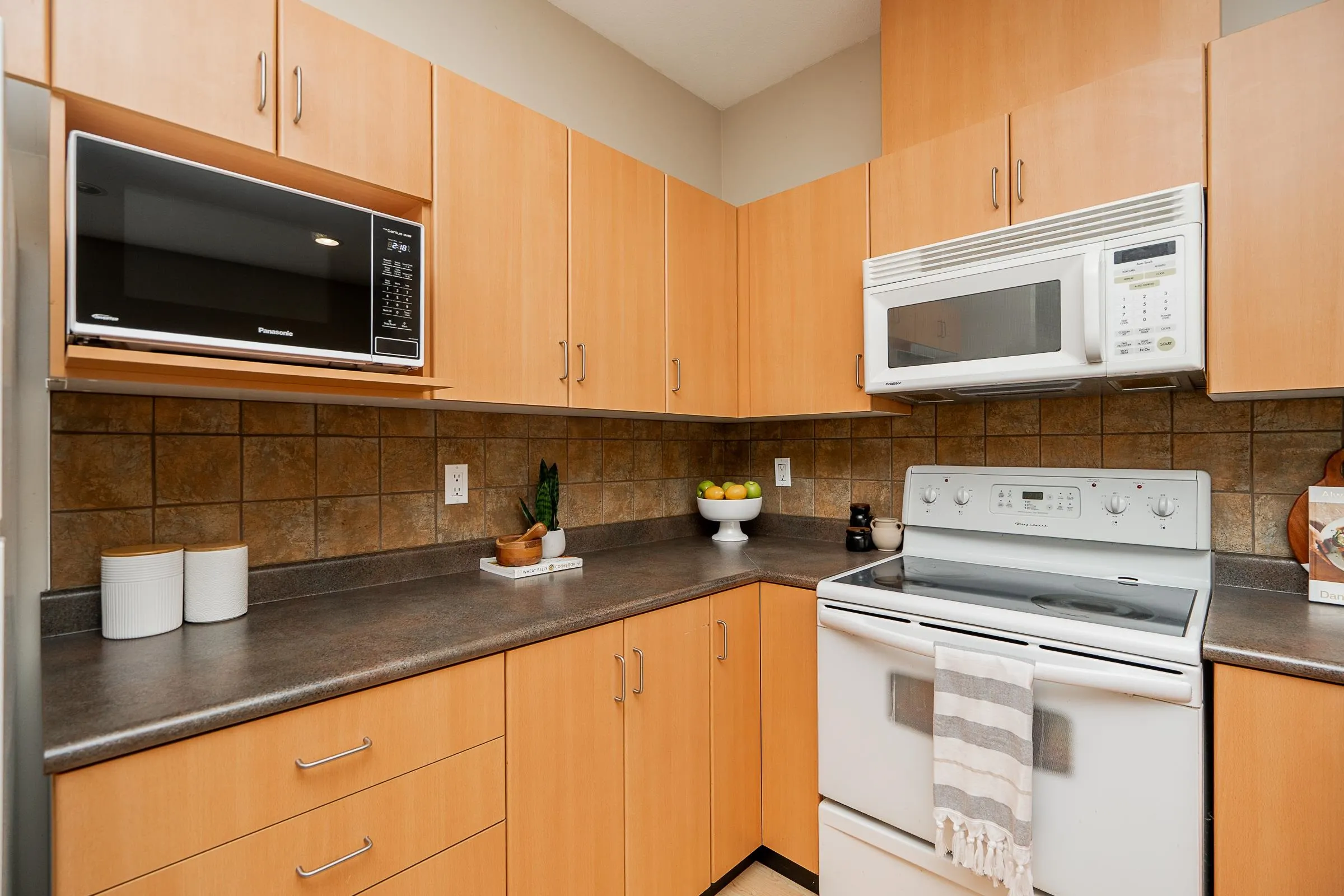 70 1055 Riverwood Gate