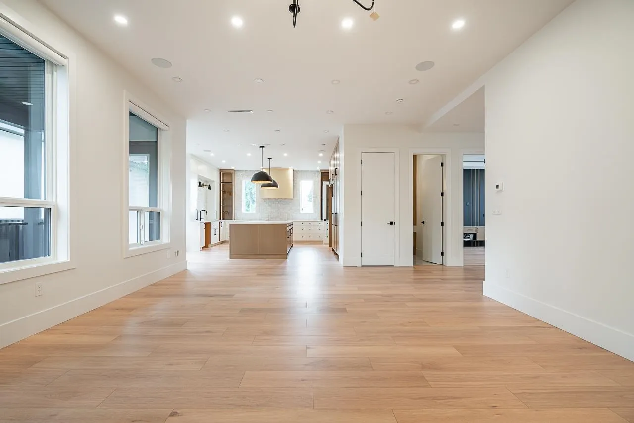13866 115 Avenue